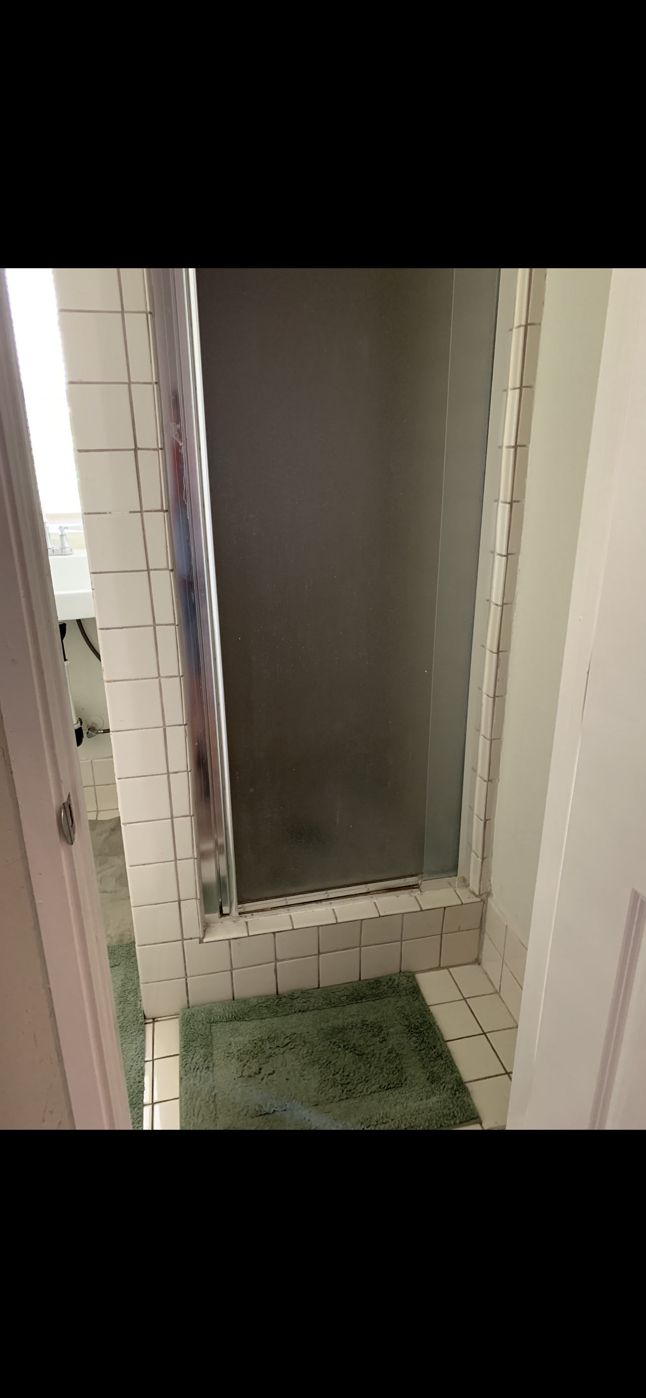5031 Bakman Av. – photo 1