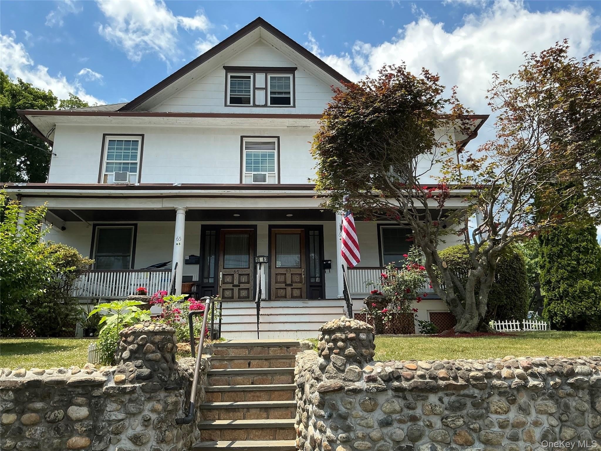 63 Harding Avenue – photo 1