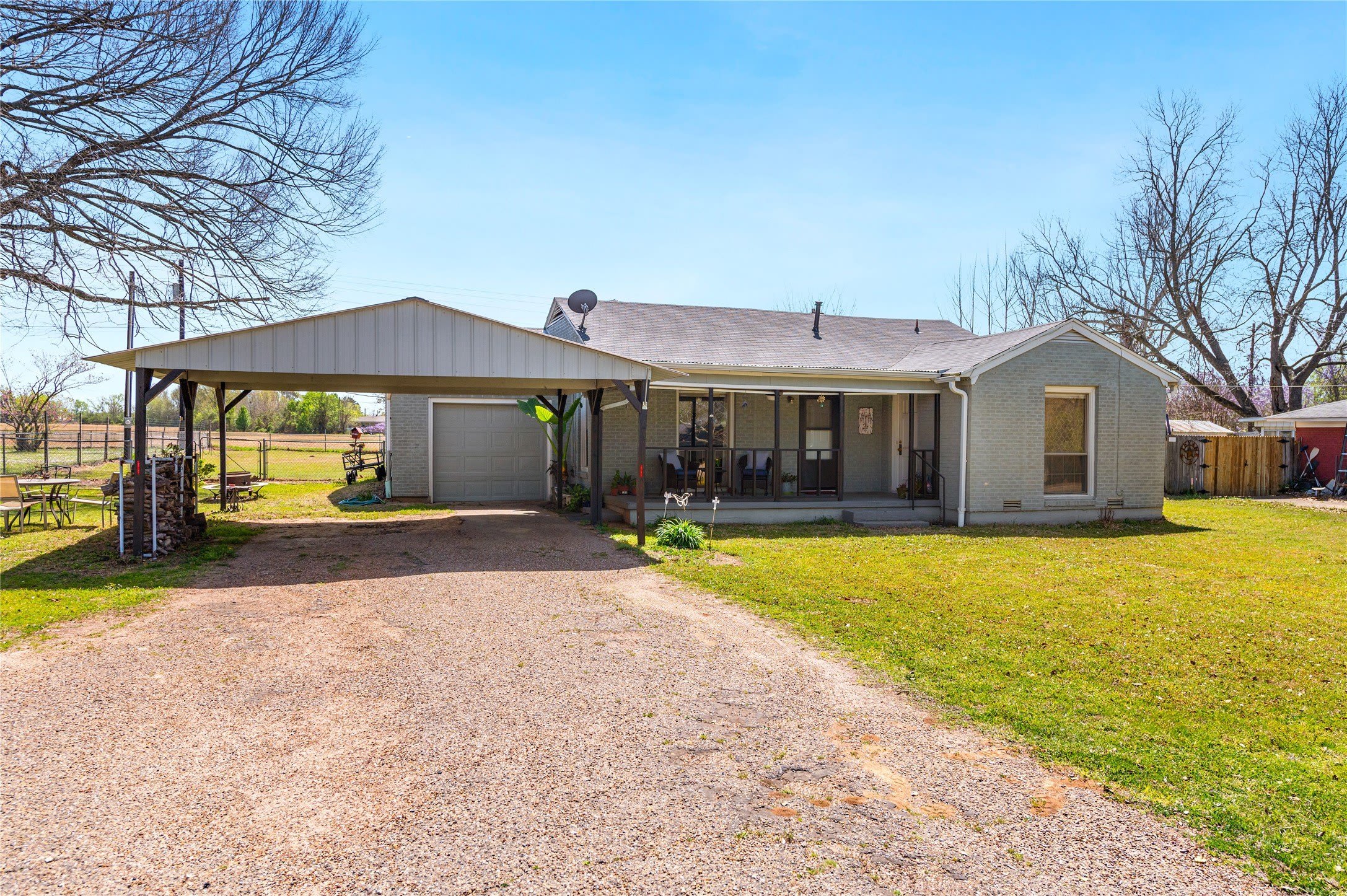 813 N Winnsboro Street – photo 2