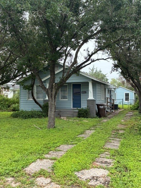 309 E Hoffman Avenue – photo 2
