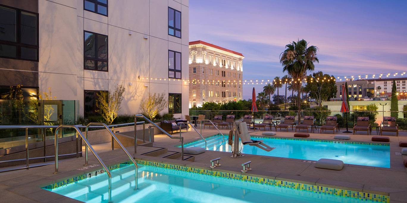 550 Harborfront – photo 1