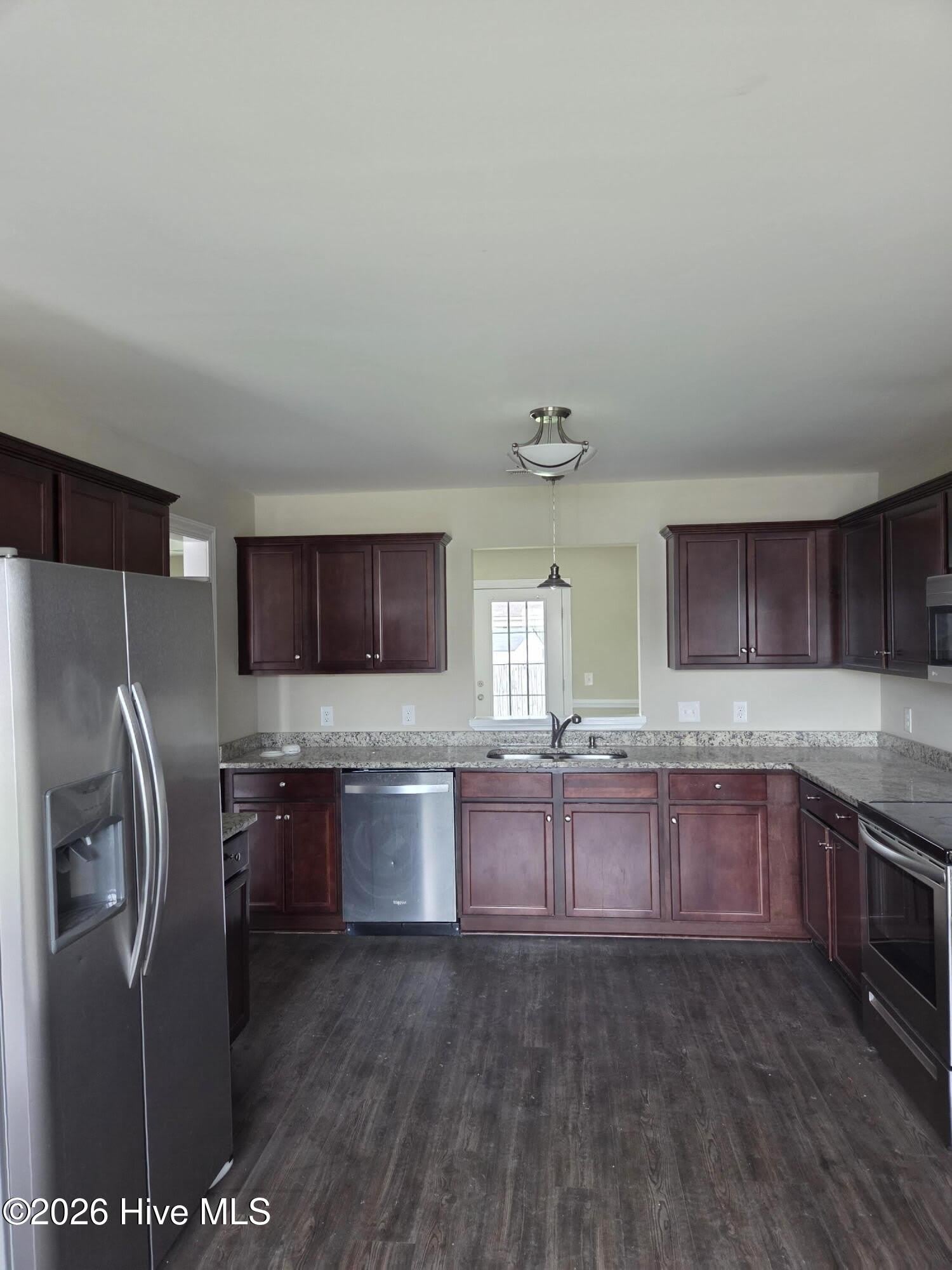504 Hillshade Court – photo 5