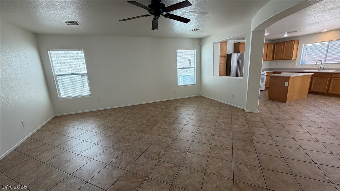 718 Thornford Street – photo 3