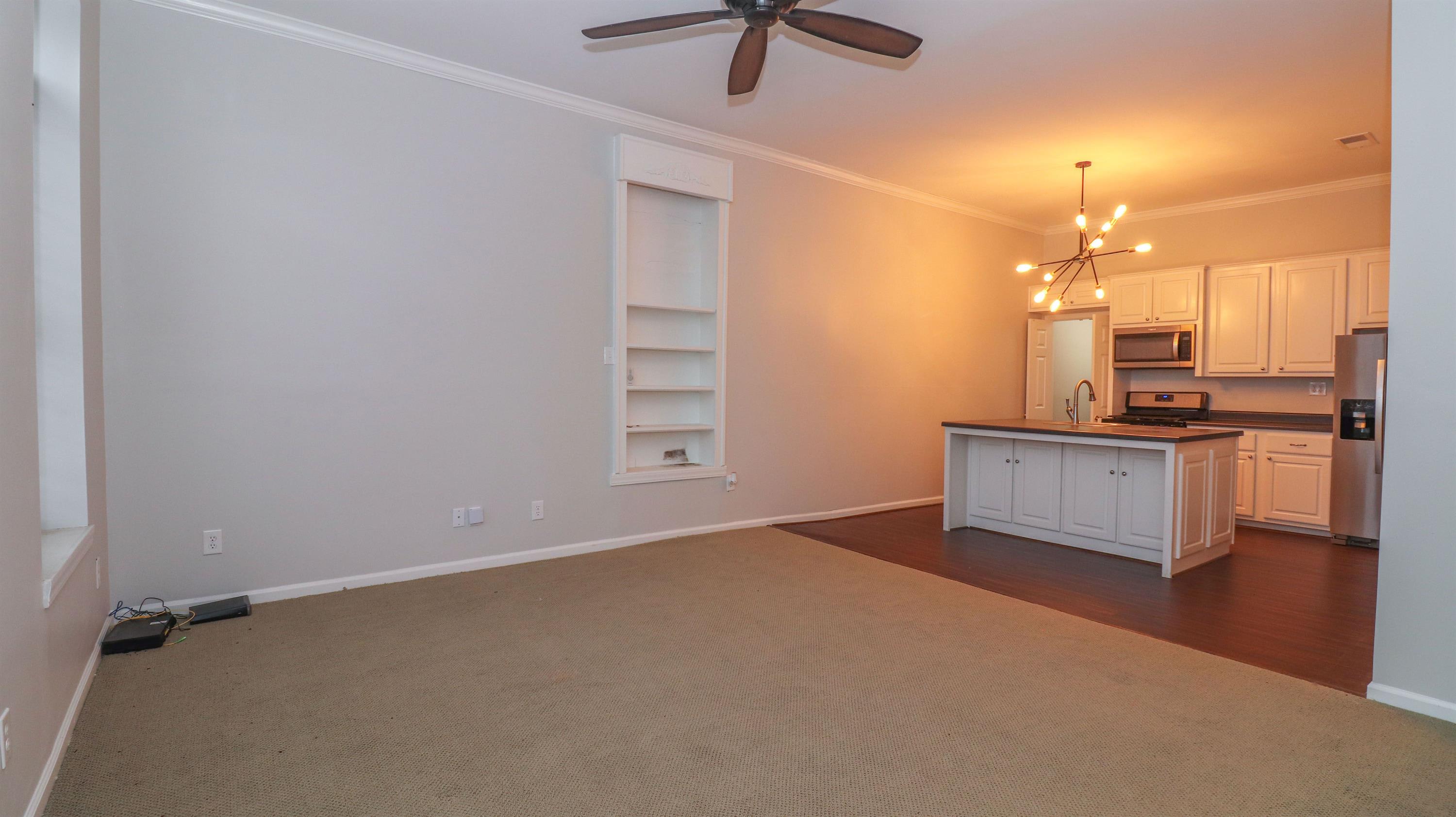 32 N Lafayette Ave – photo 2