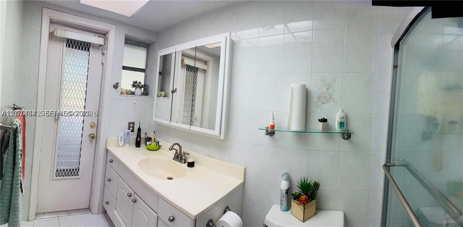 1230 NW 74th Ave – photo 5