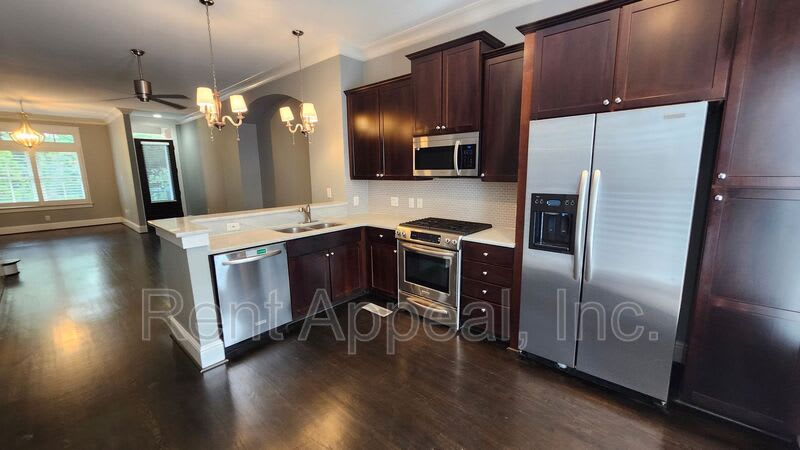 4727 Cypress Commons – photo 3