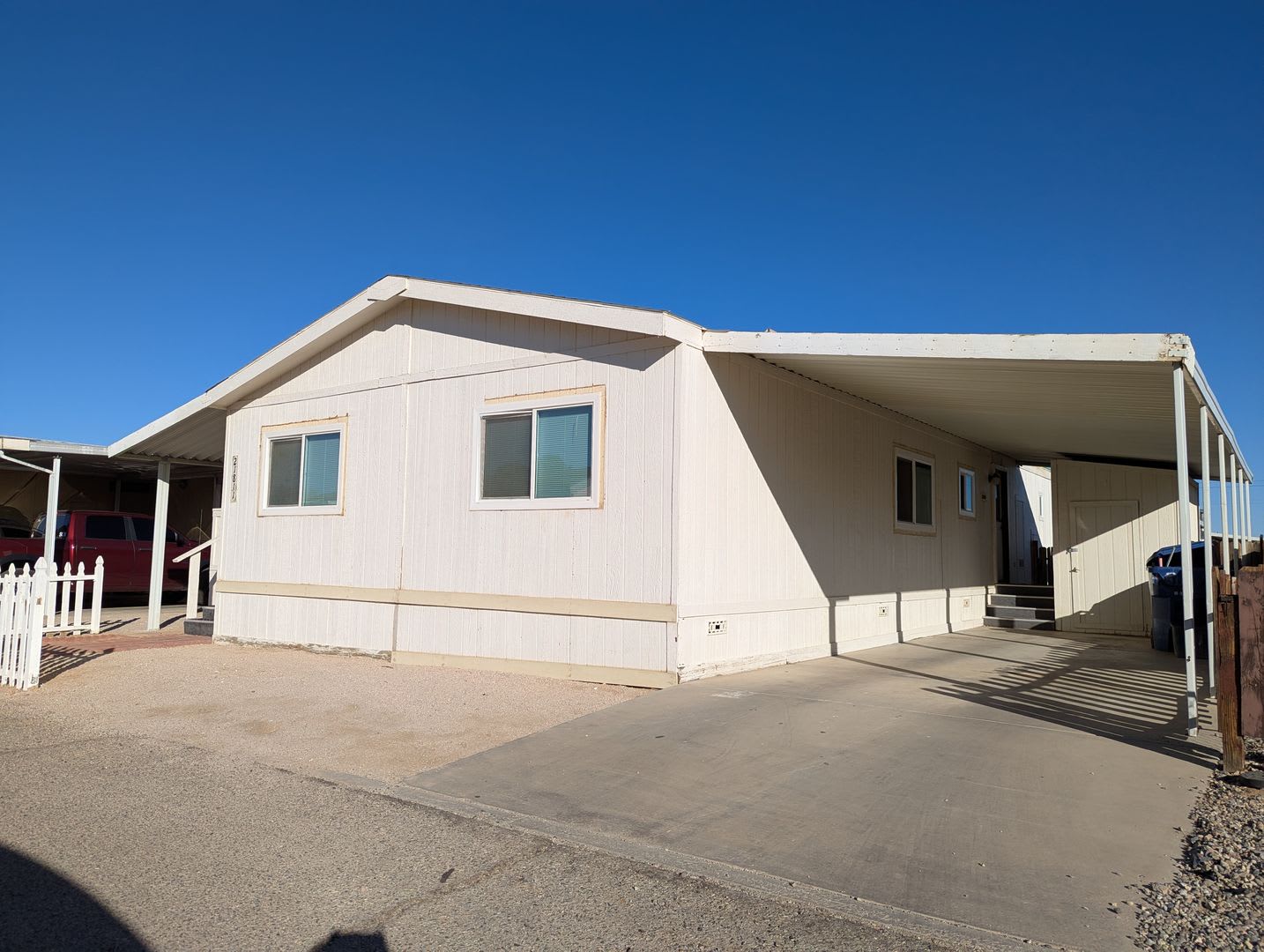 3 Bedroom/2 bath Home Available Now!! Rent $1650/ Security Deposit $1650 – photo 1