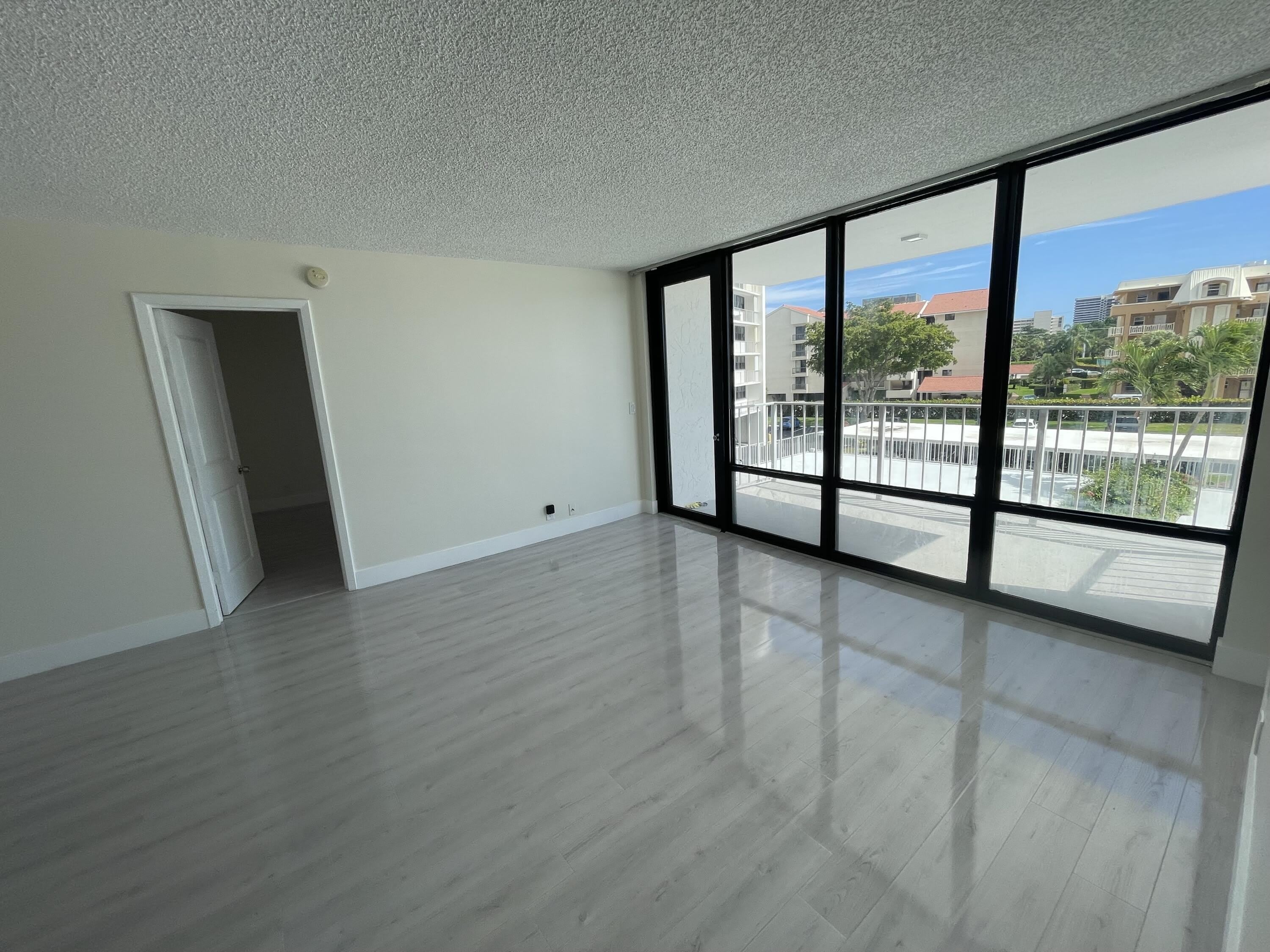 336 Golfview Road – photo 3