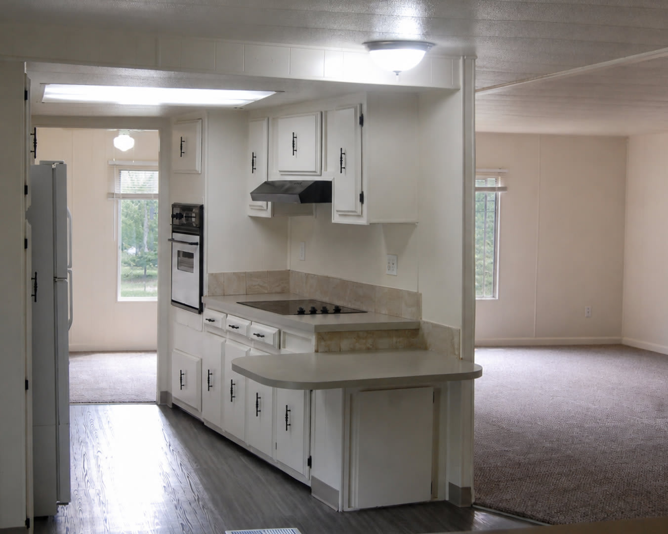 Columbia Riverfront Home With 1 Acre Of Landscaped Yard – photo 2