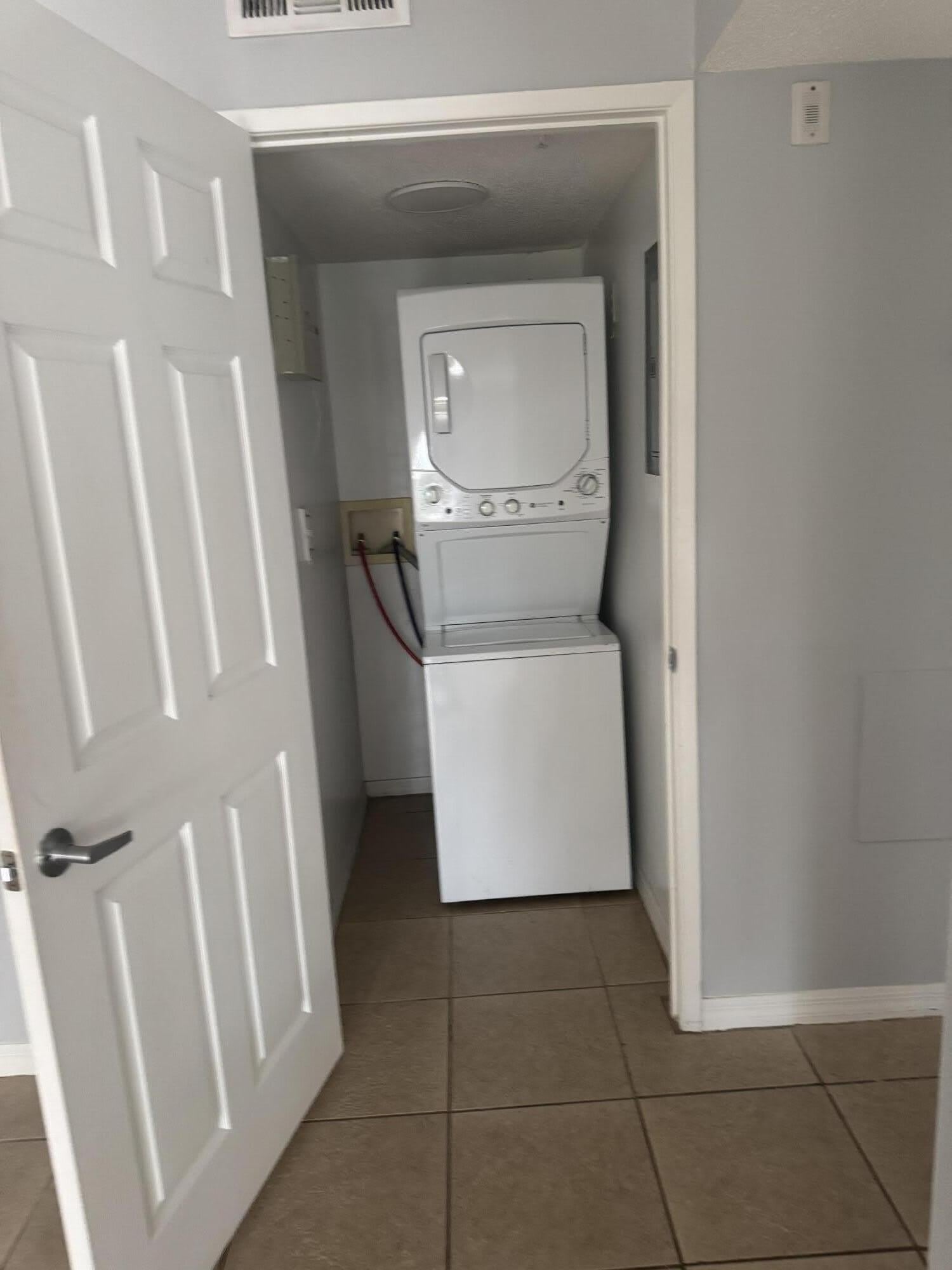 1670 N 42nd Circle – photo 4