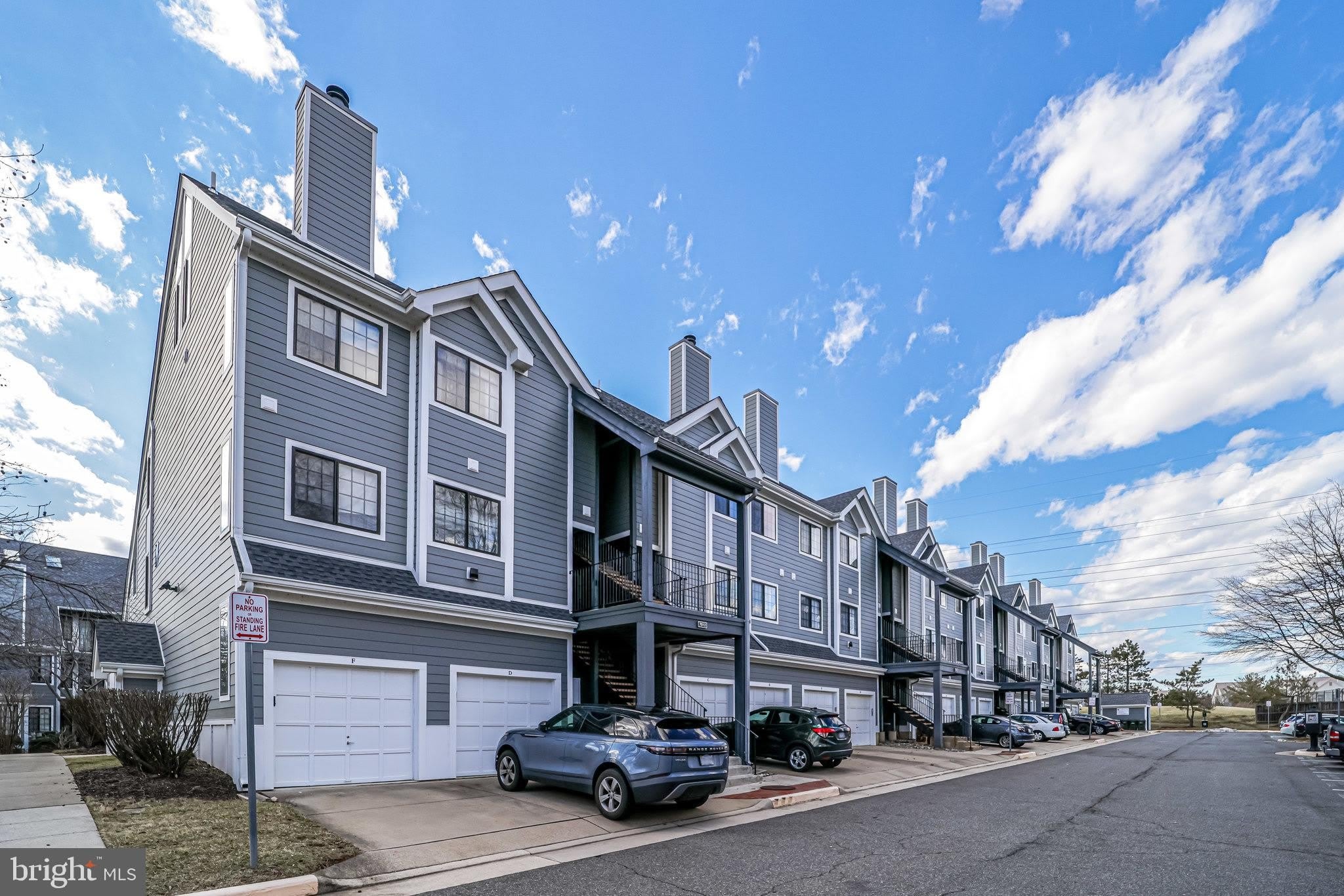 7012 IRWELL Lane – photo 5