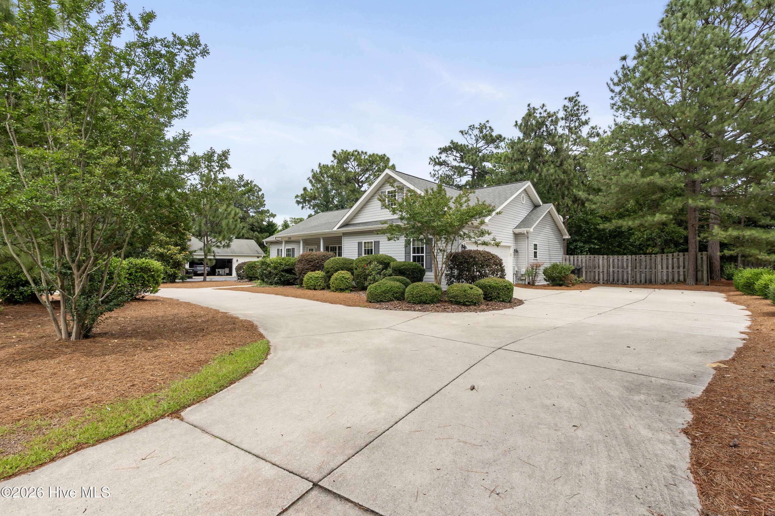 1350 Monticello Drive – photo 3
