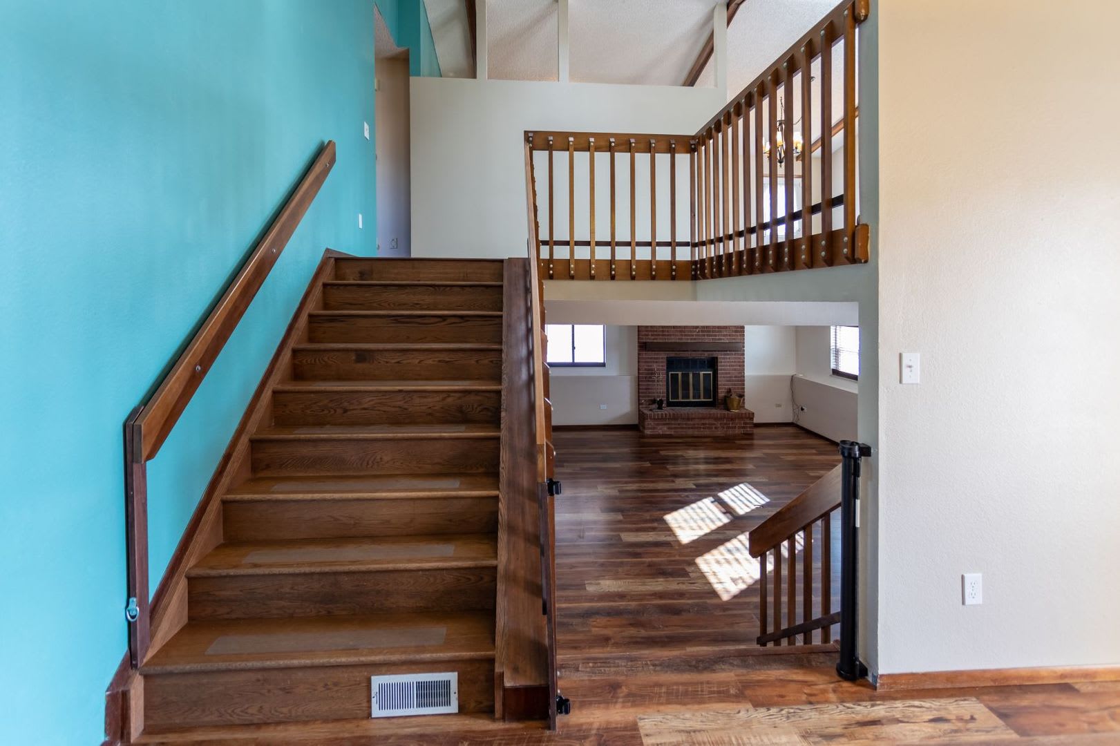 Charming Home in School District 20! – photo 4