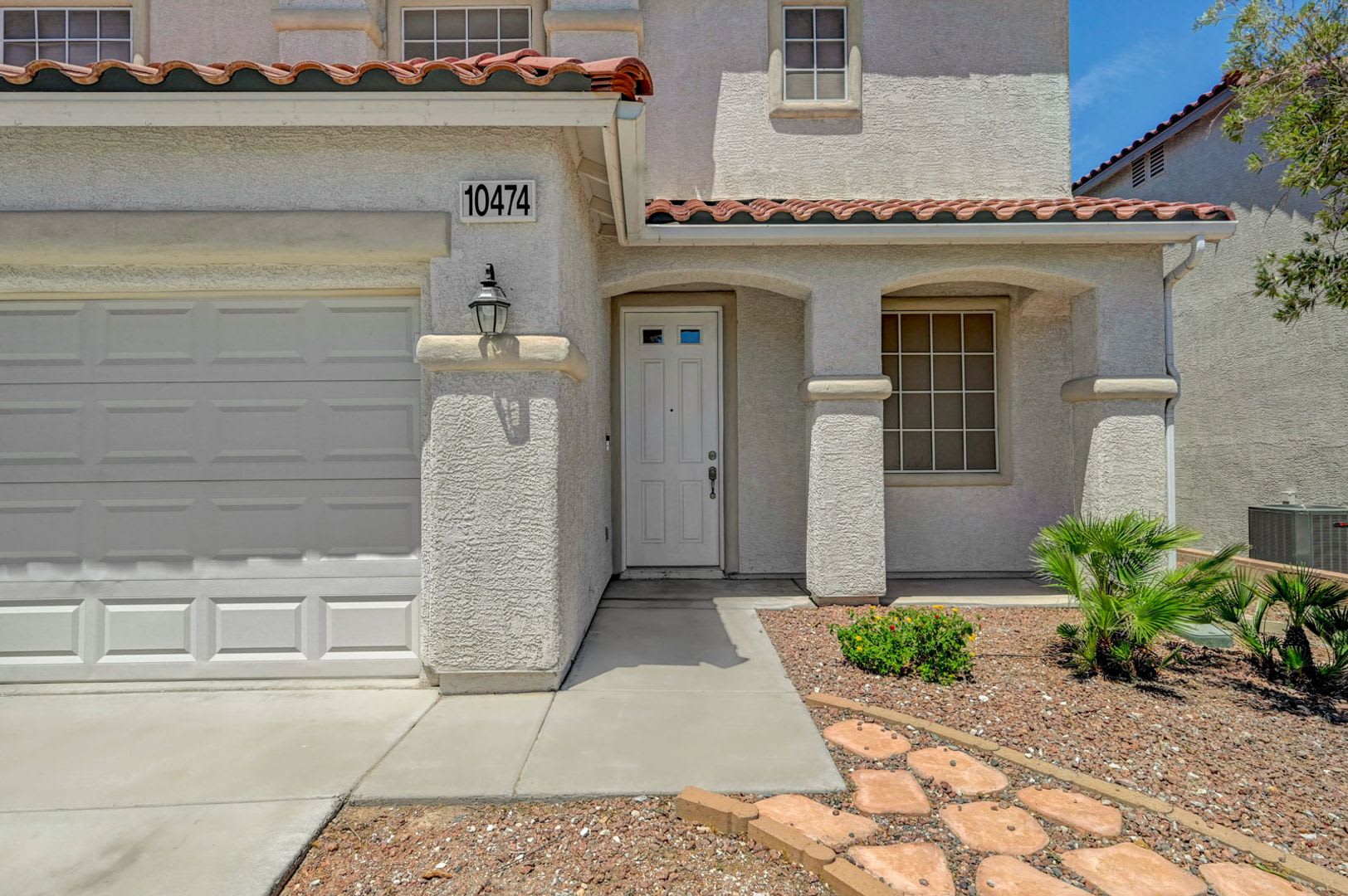 This delightful two-story 3 bedrooms 2.5 Baths home offers a generous 2,024 square feet of living space – photo 5