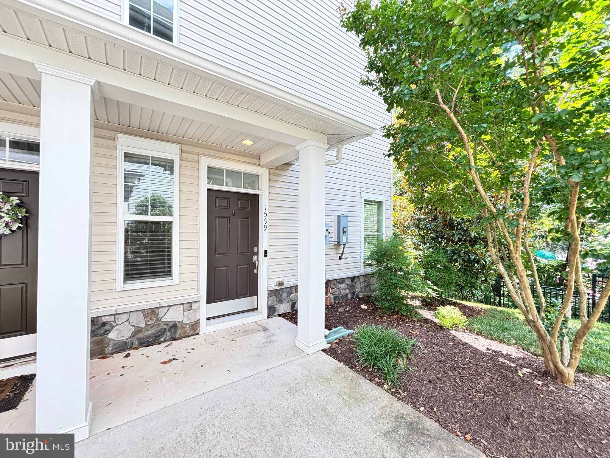 1599 Renate Drive – photo 2