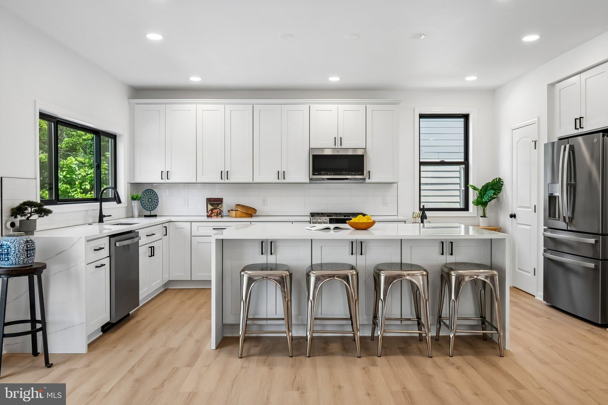 3108 ADAMS Street NE – photo 2