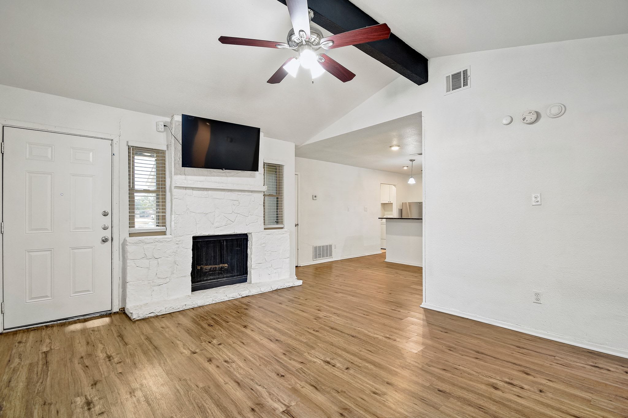 5623 Fountainwood Dr – photo 3