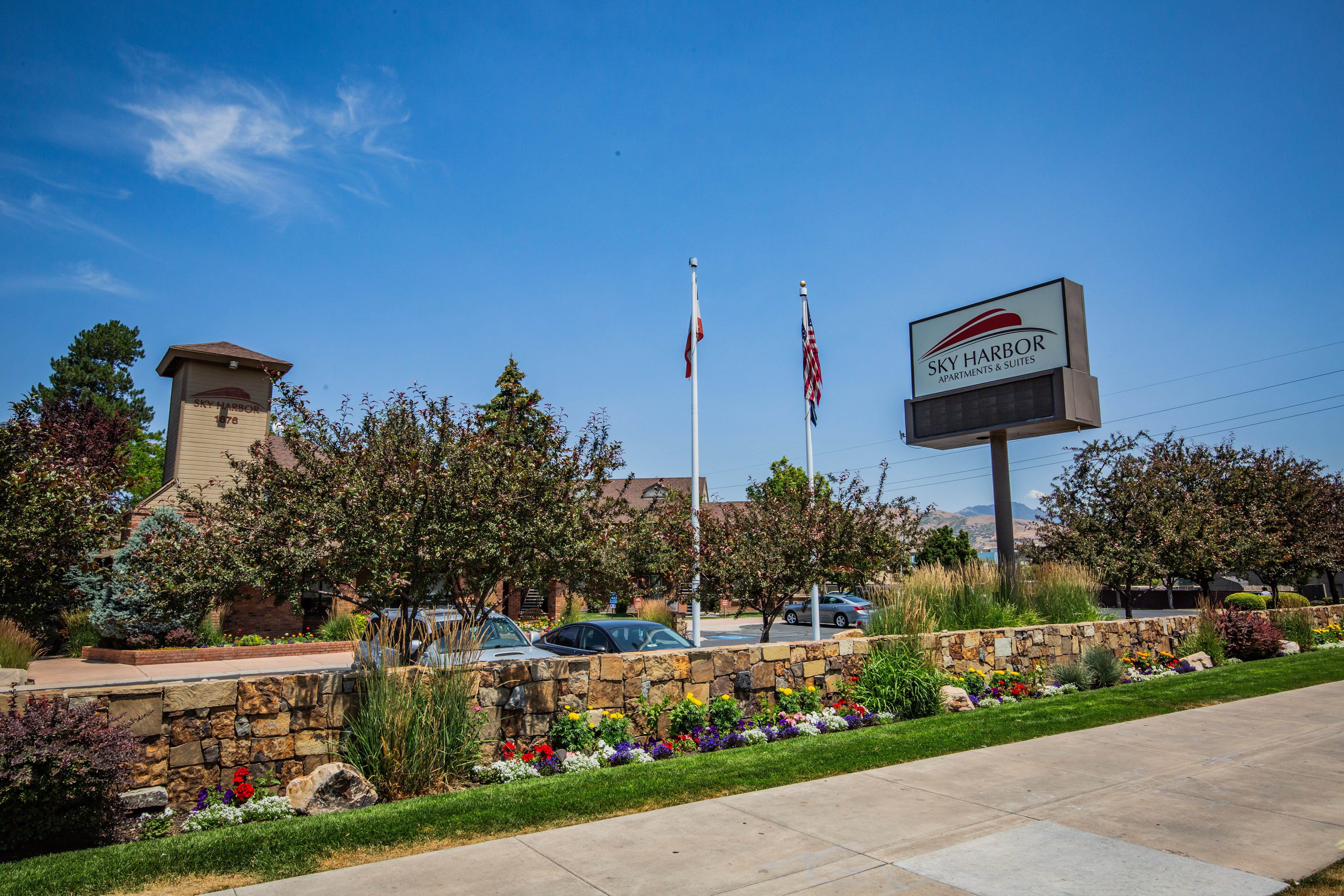 Sky Harbor Apartment Homes – photo 2