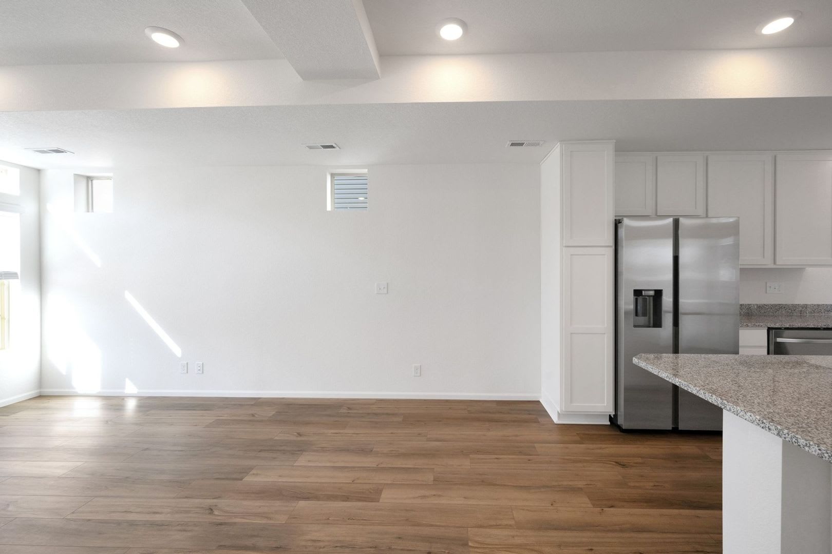 Charming 3BR House in Commerce City – photo 5