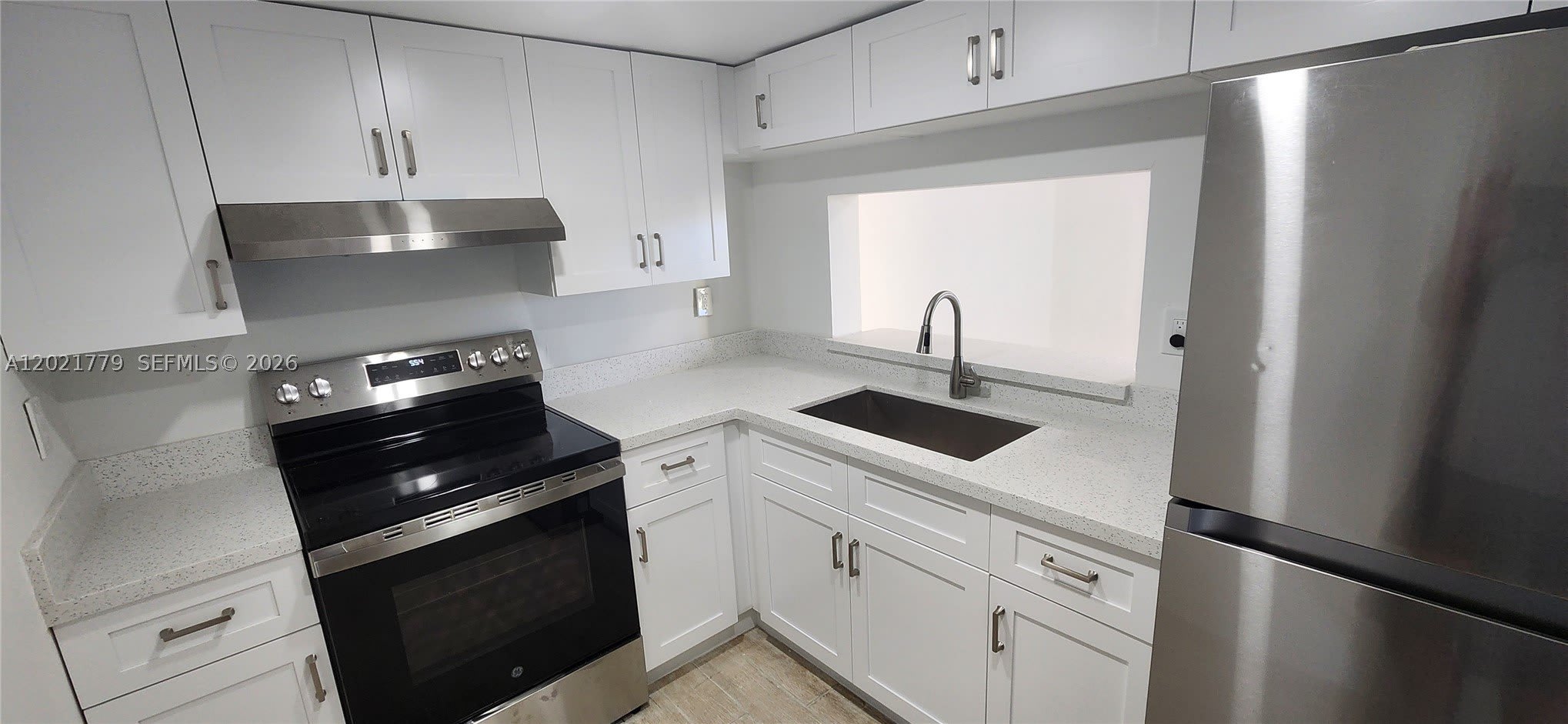 11800 SW 18th St – photo 4