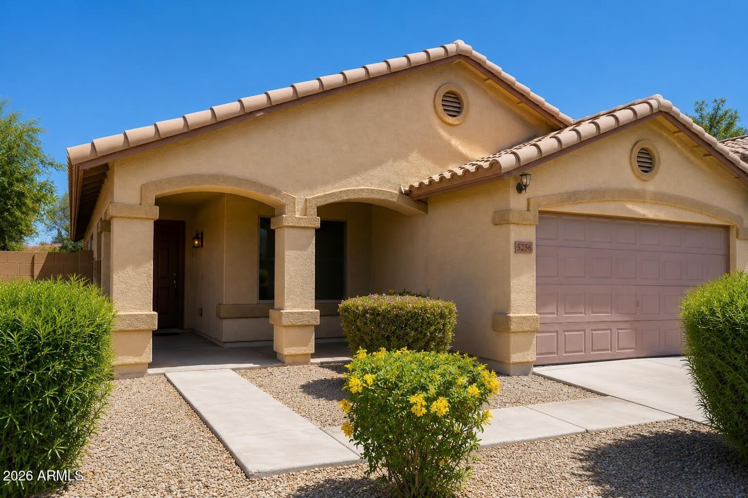 5256 W PLEASANT Lane – photo 2