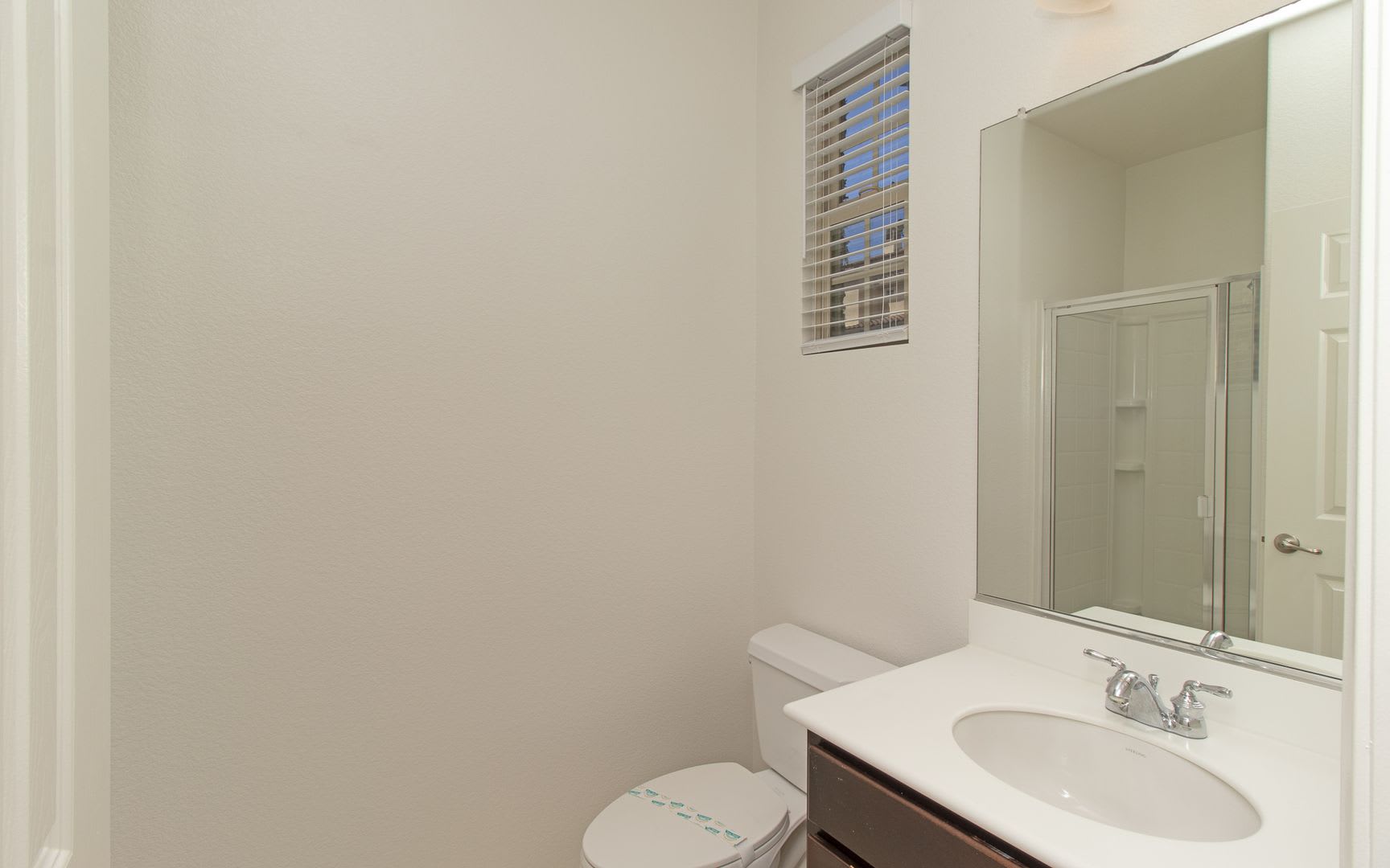 Incredible 3 bed & 3.5 bath Tri-Level Condo in San Marcos! – photo 5