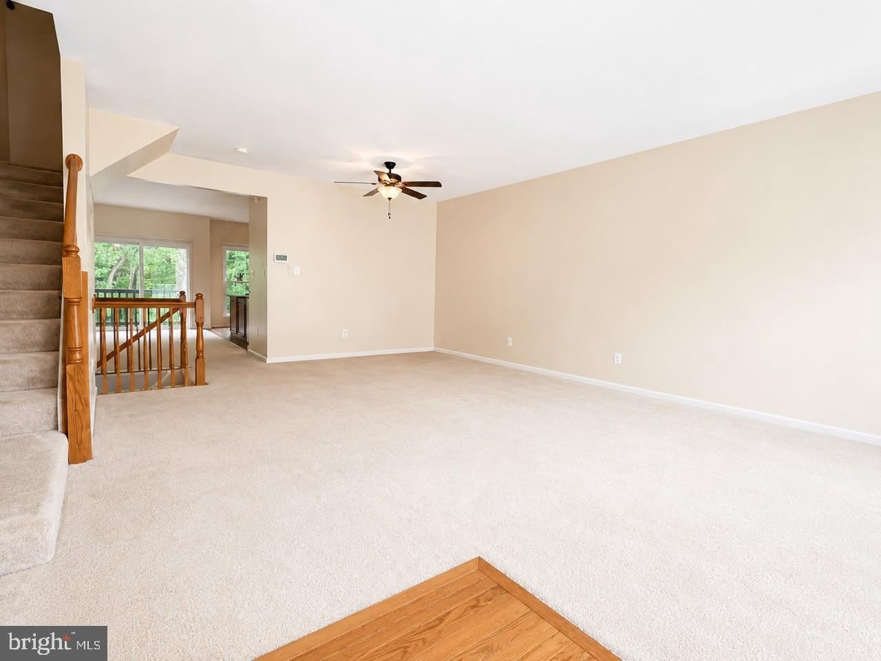 987 LONGVIEW Lane – photo 3