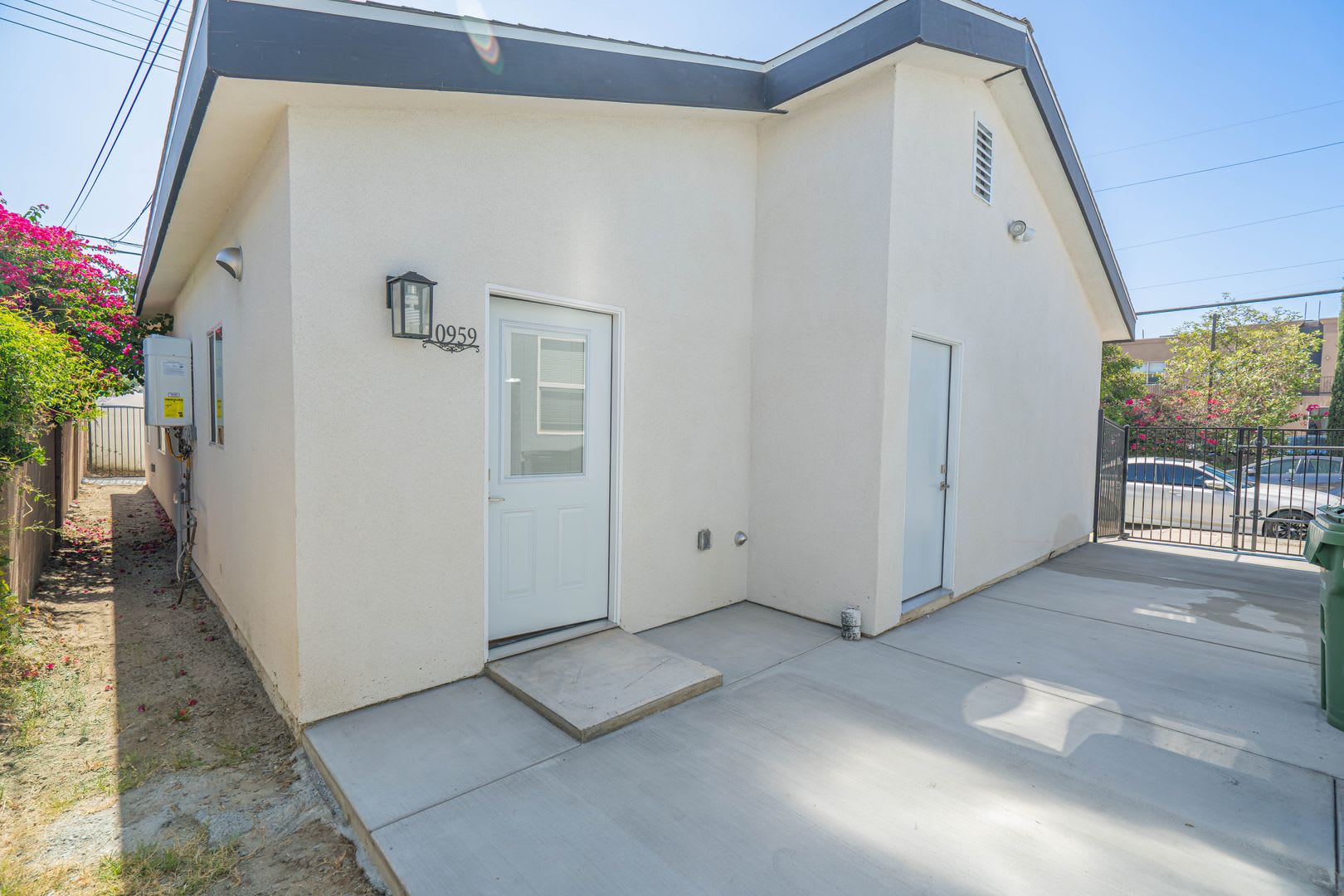 New Construction 3 Bedroom ADU for Rent in North Hollywood! – photo 1