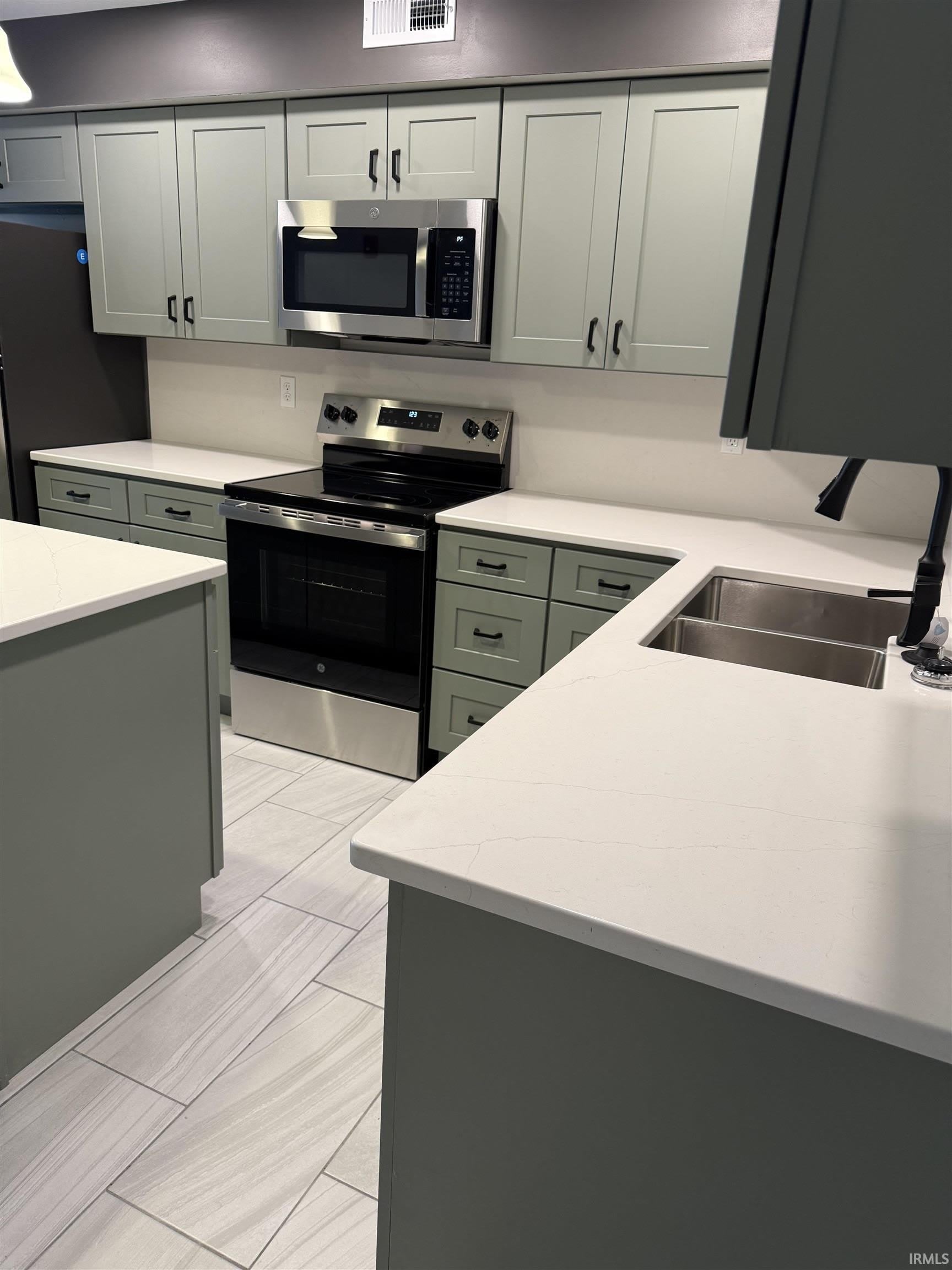 1422 Venus Drive – photo 3