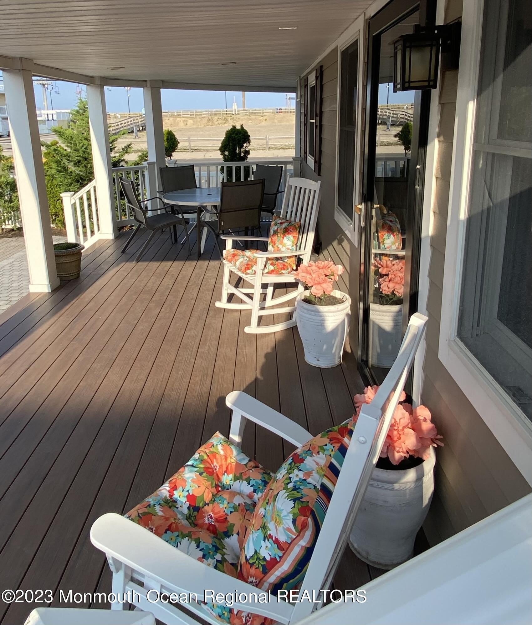 17 Sampson Avenue – photo 2