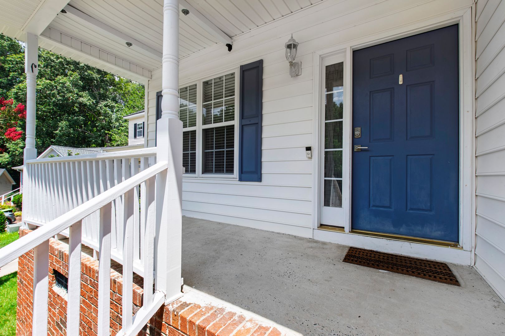 Charming Ranch Home On A Quiet Cul De Sac In Apex – photo 2