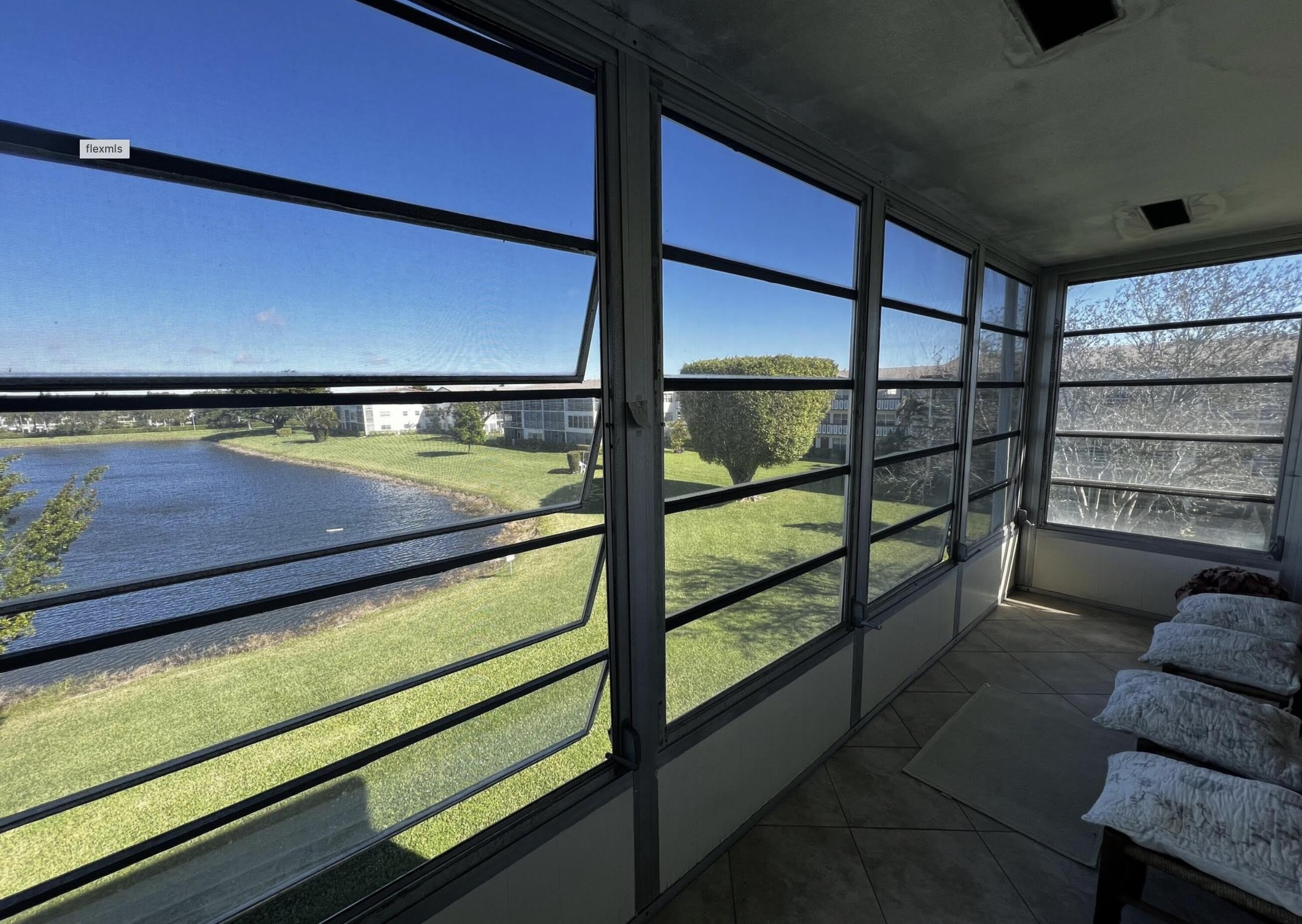 122 Brighton Drive – photo 2