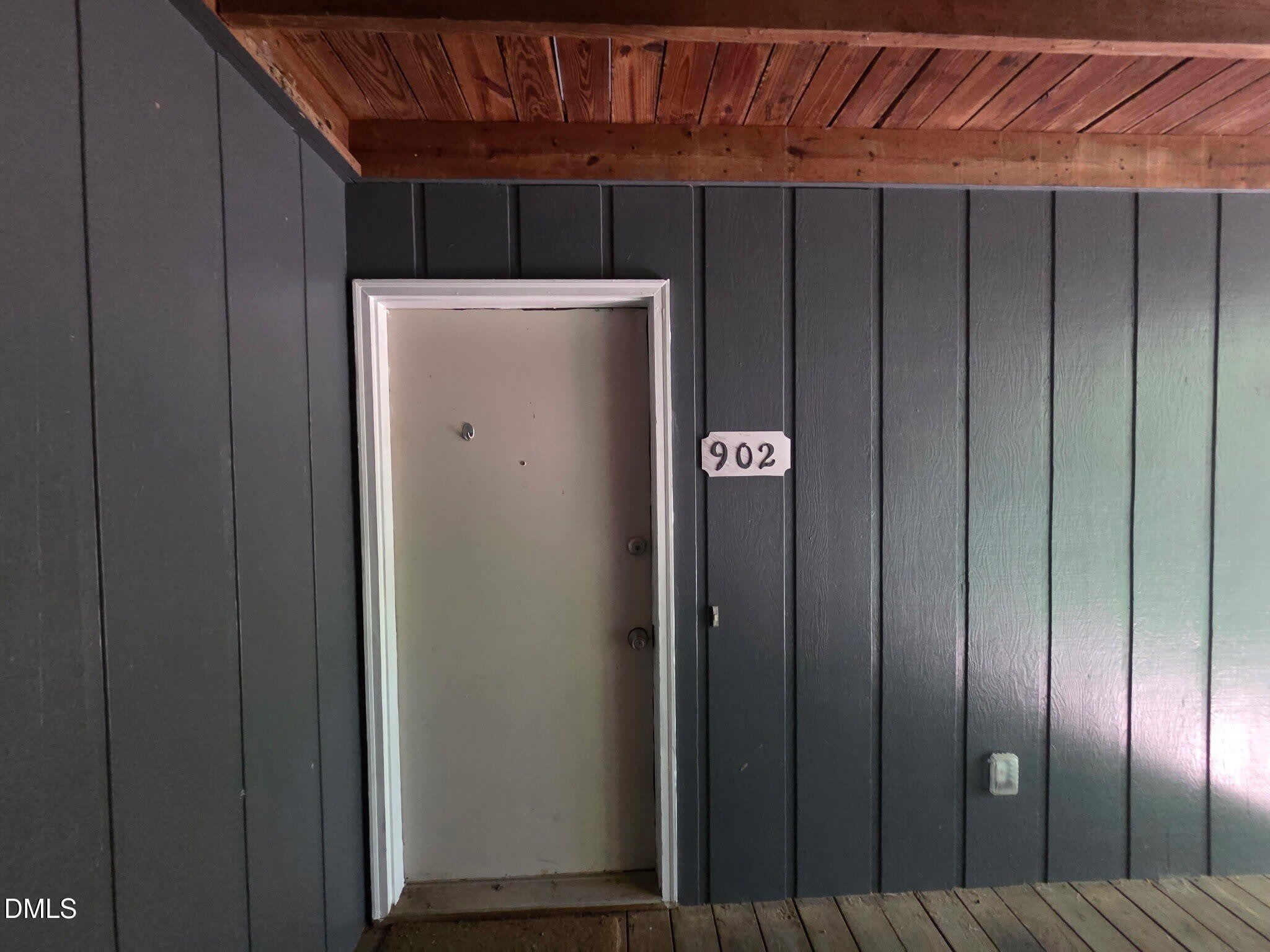 902 W Chatham Street – photo 2