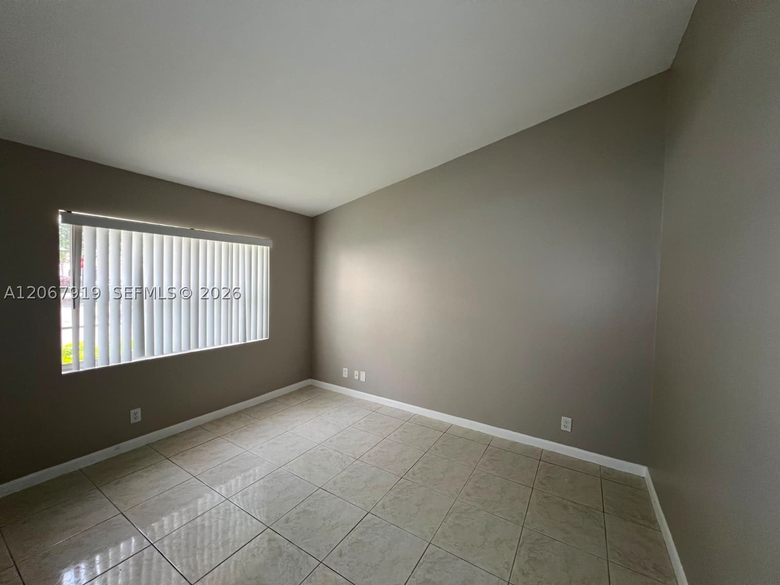 1591 Springside Dr – photo 5