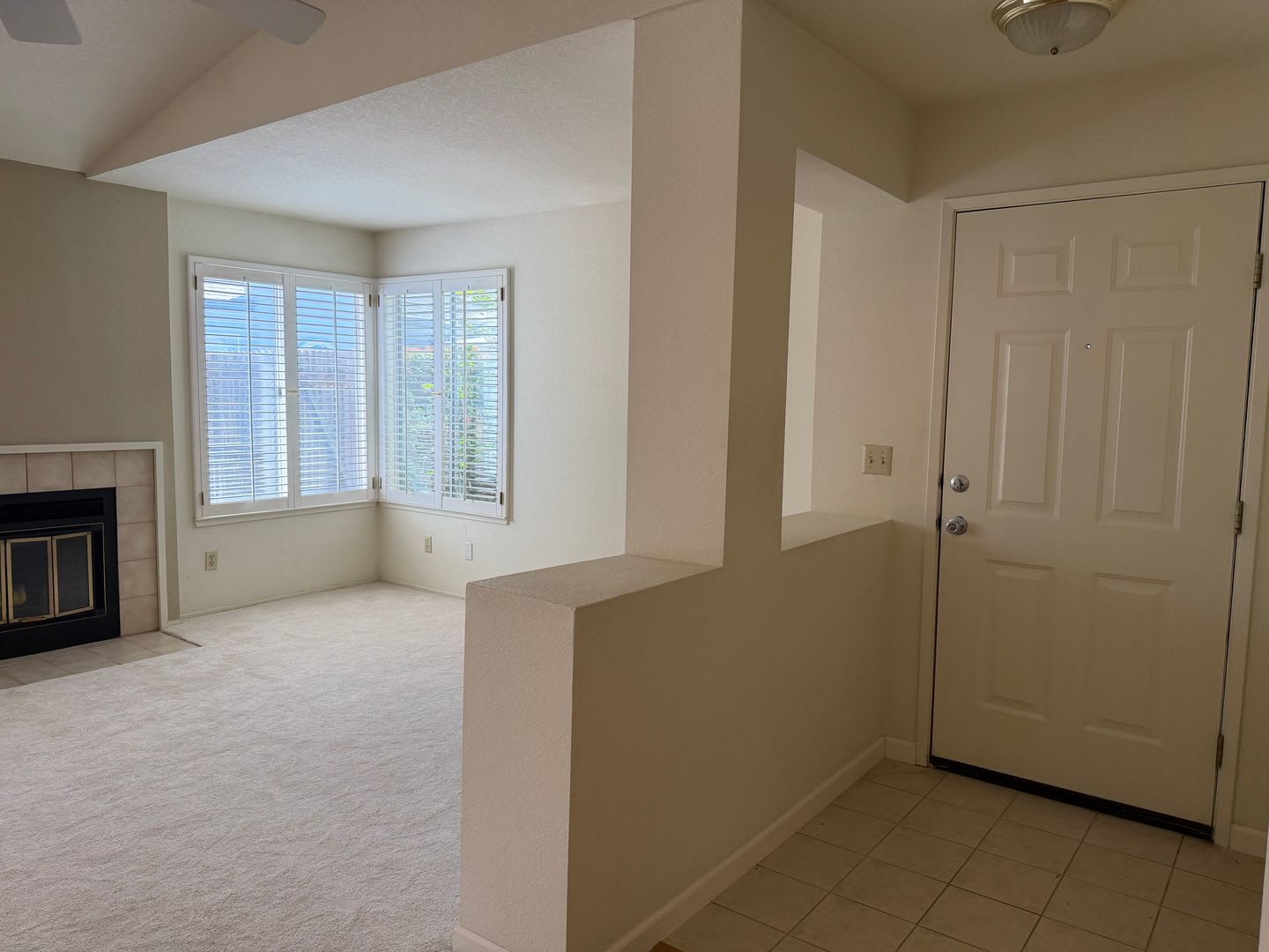 Beautiful 3 Bedroom Home in Gated Brentwood Place Community – photo 1