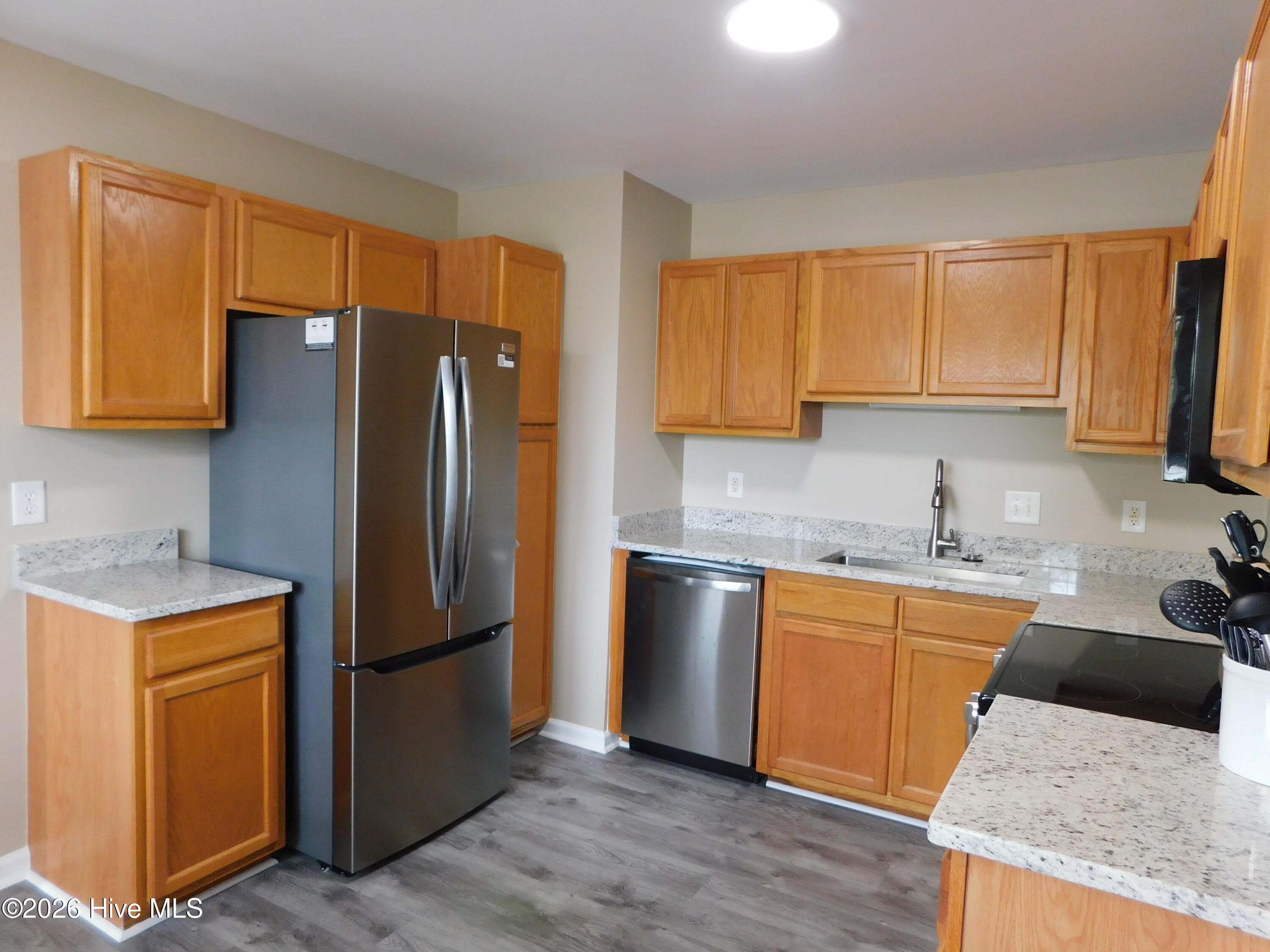 902 Courtyard E – photo 5