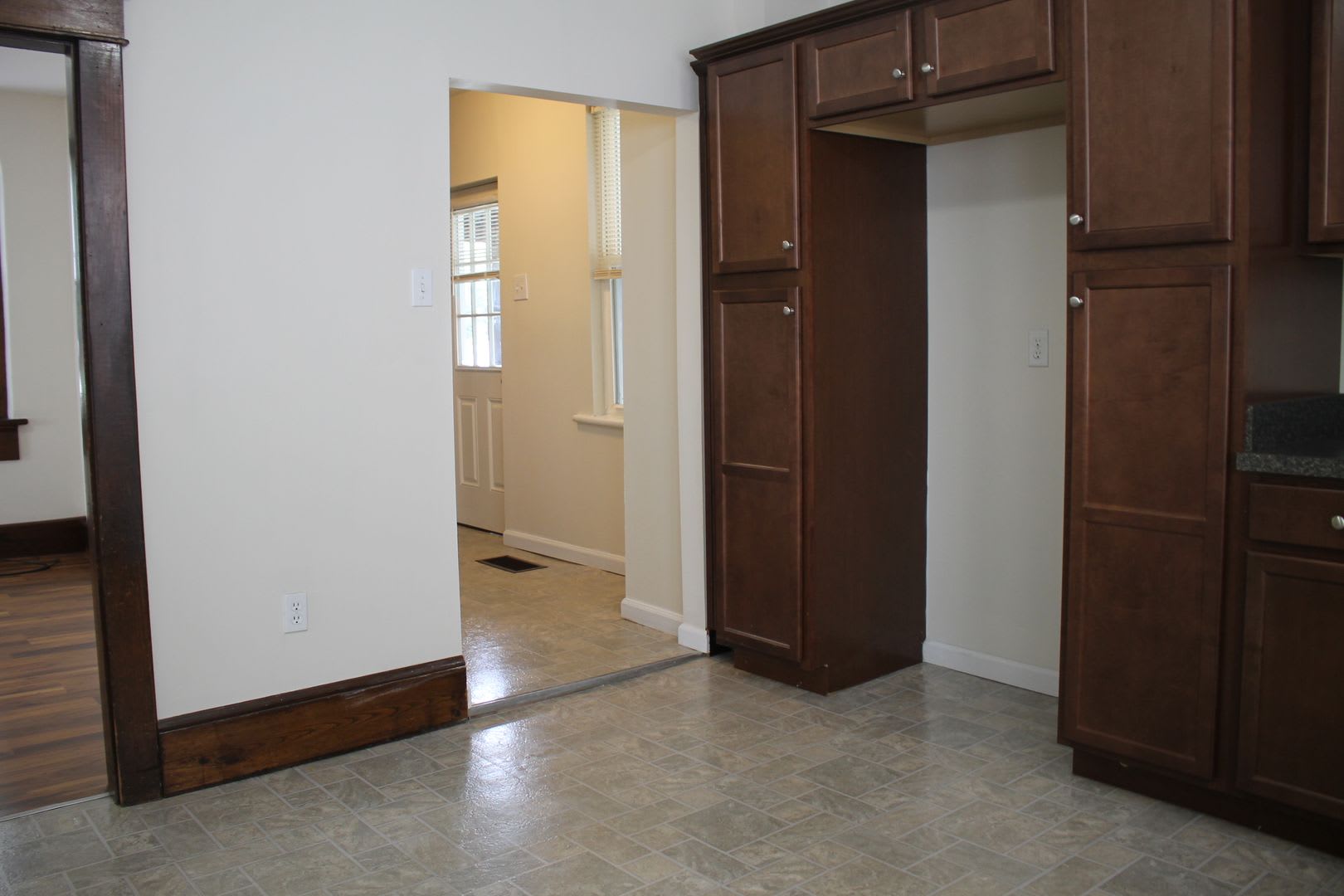 3 Bedroom Single Family Home – photo 4