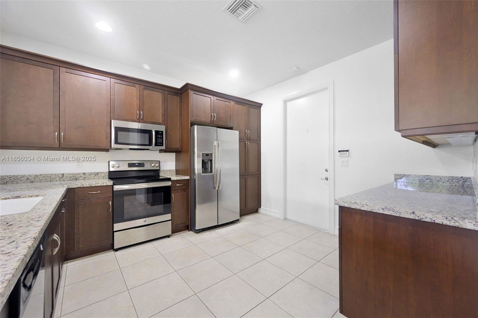 11941 Park Central – photo 3