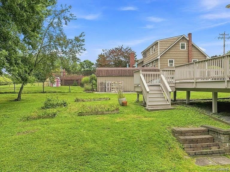 4 Fleetwood Drive – photo 2