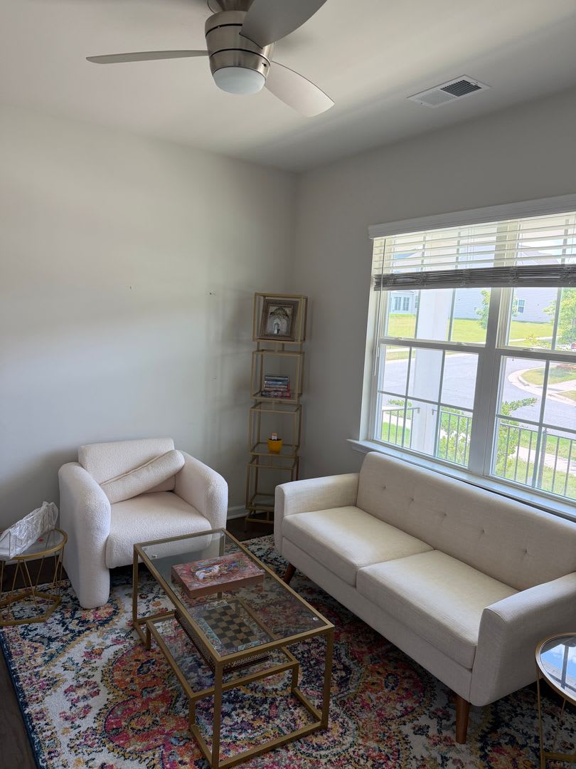 5 bed, 3.5 bathroom in Huntersville – photo 4
