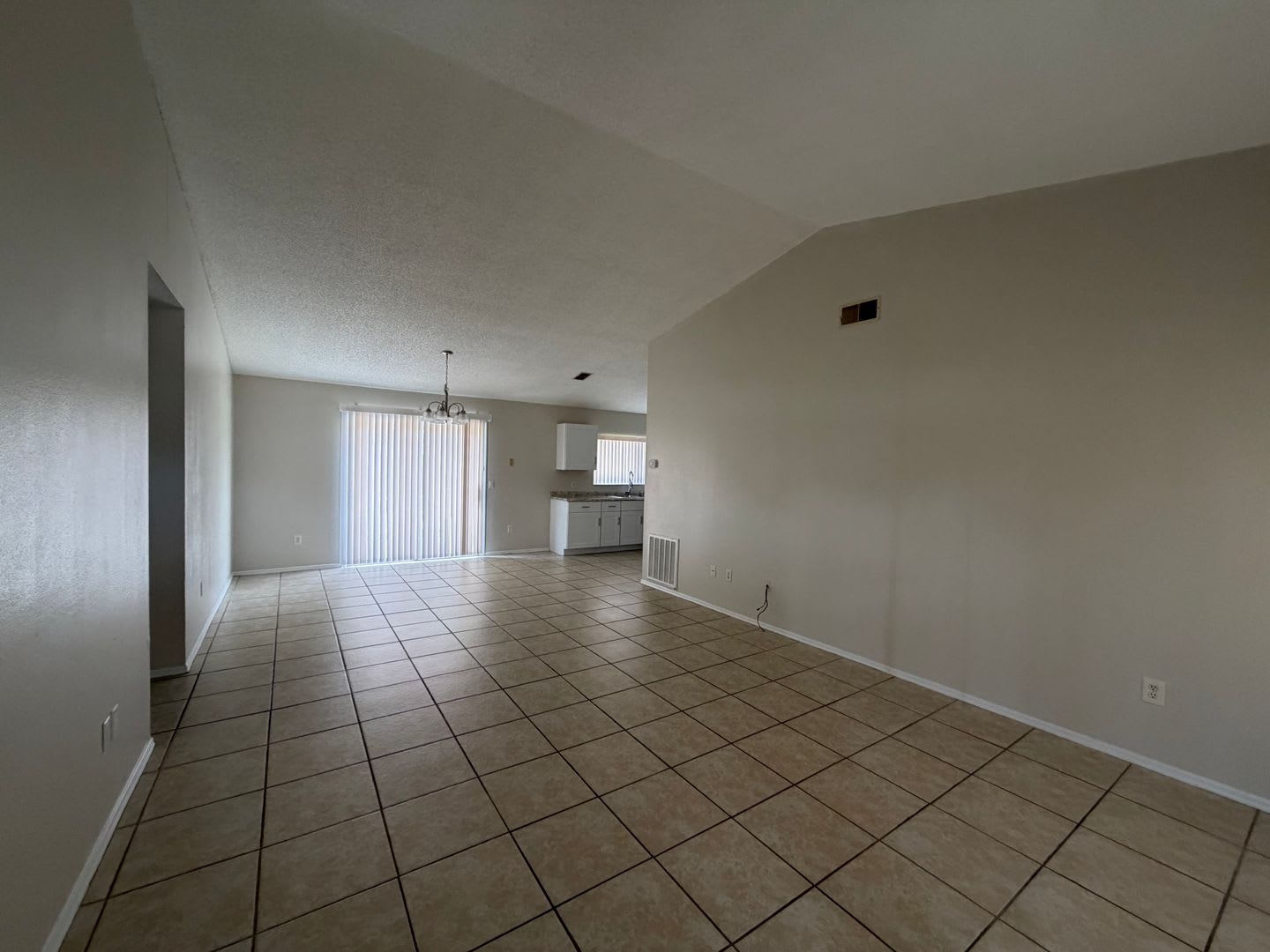 3/2 Home Newly Updated Silver Springs Shores South – photo 4