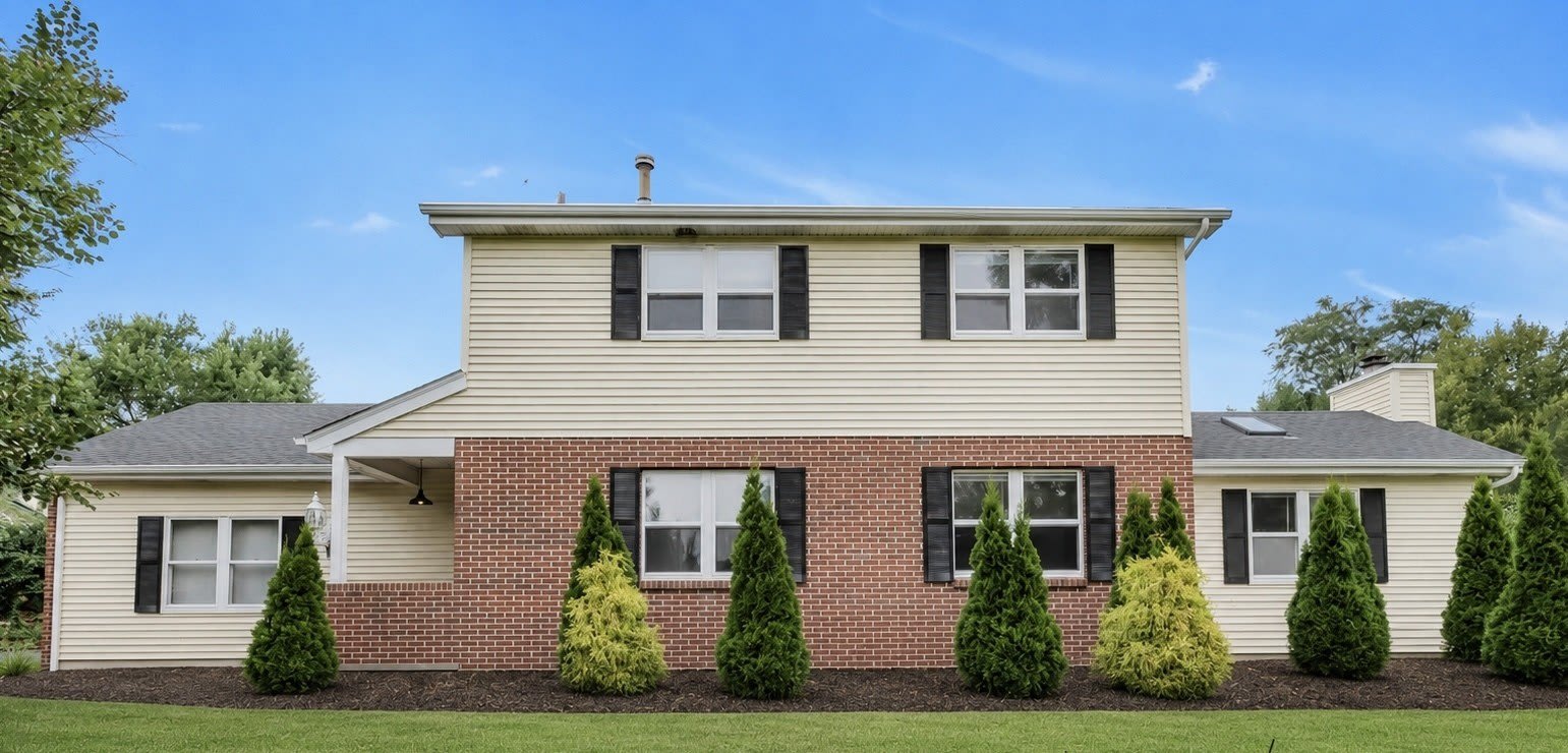 8348 Adbeth Avenue – photo 1