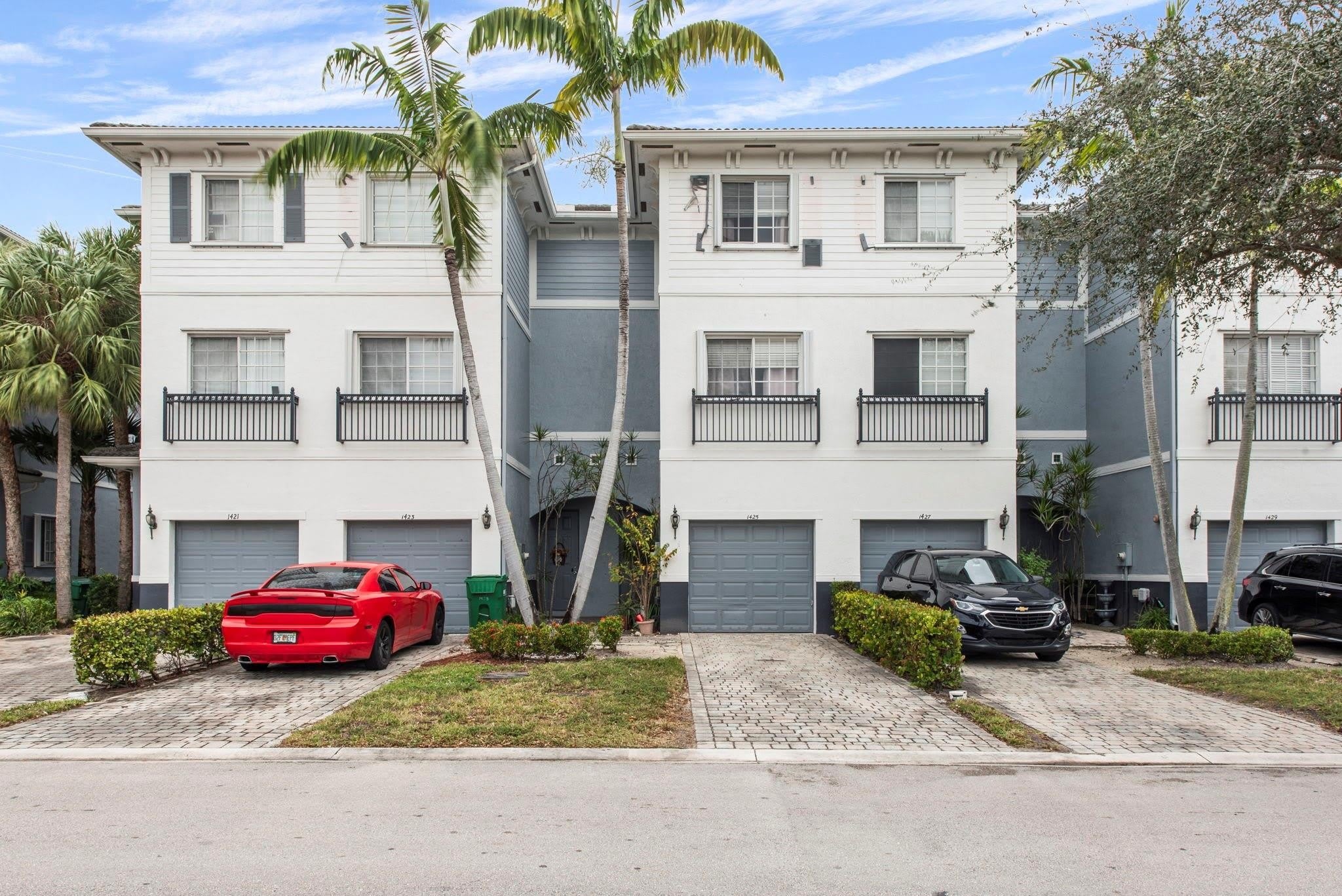 1425 Nw 36Th Way – photo 1