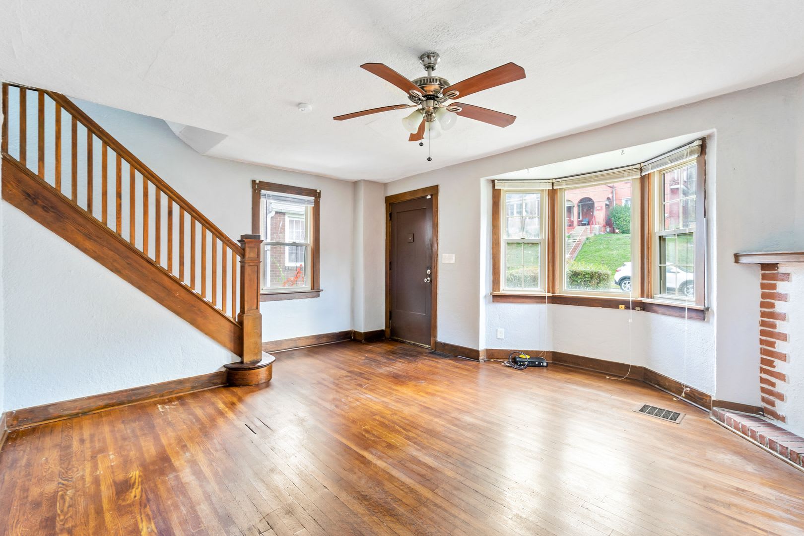 Cozy 3 Bed, 1 Bath Home in Wilkinsburg – photo 3