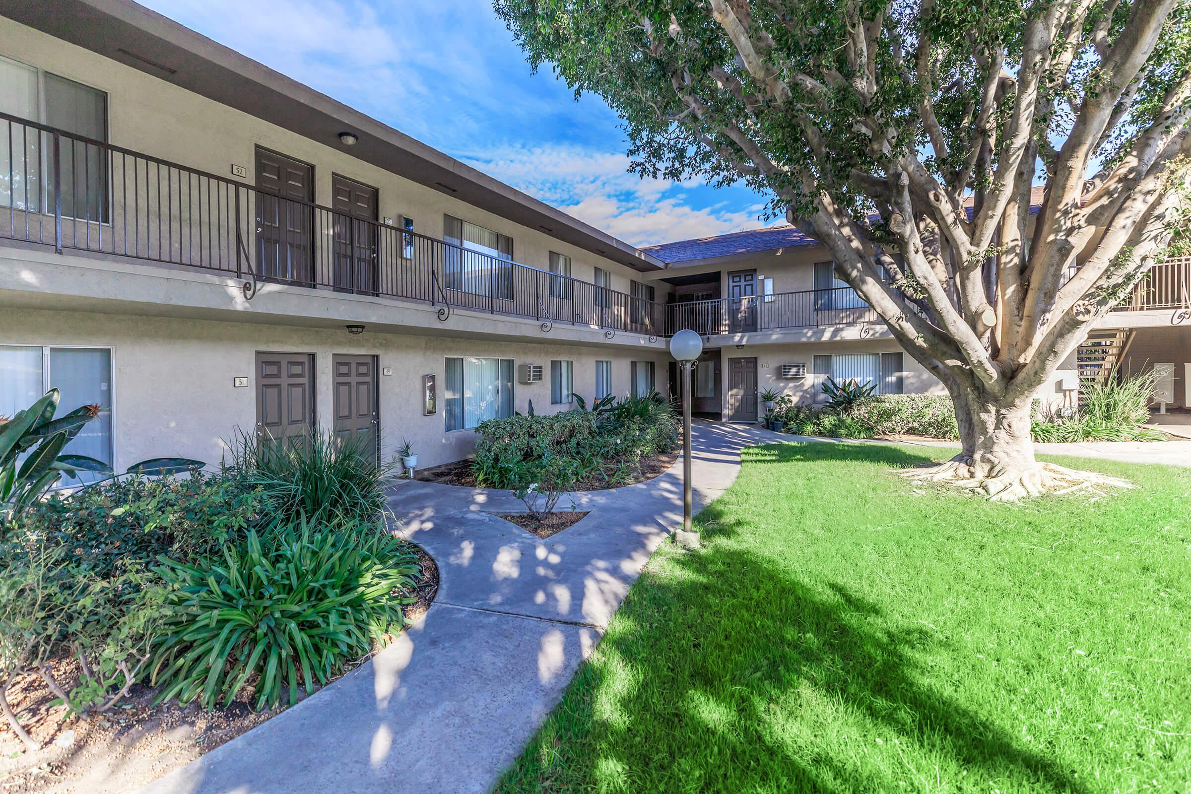 San Carlos & San Juan Apartment Homes – photo 2