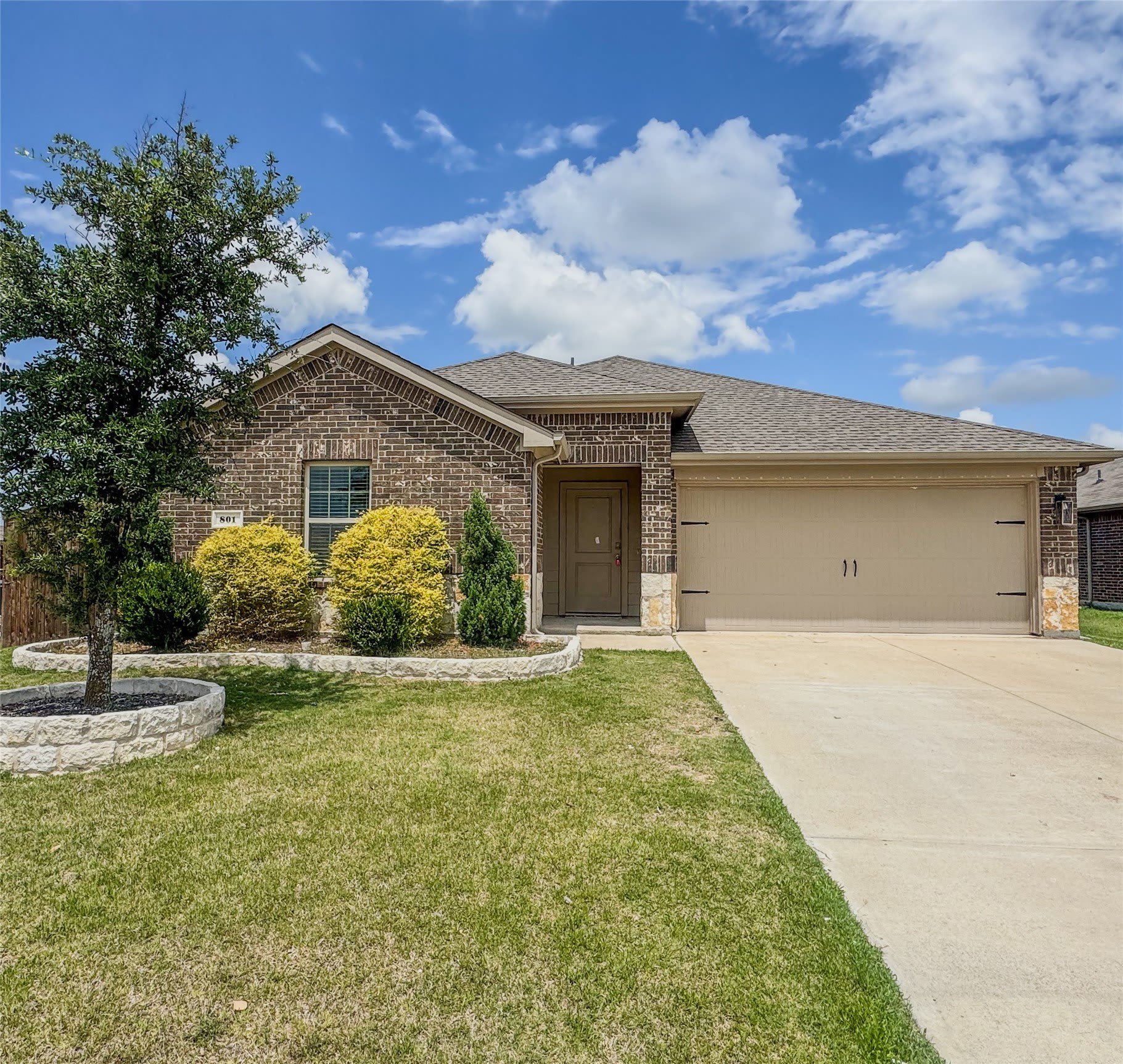 801 Meadow Creek Lane – photo 1