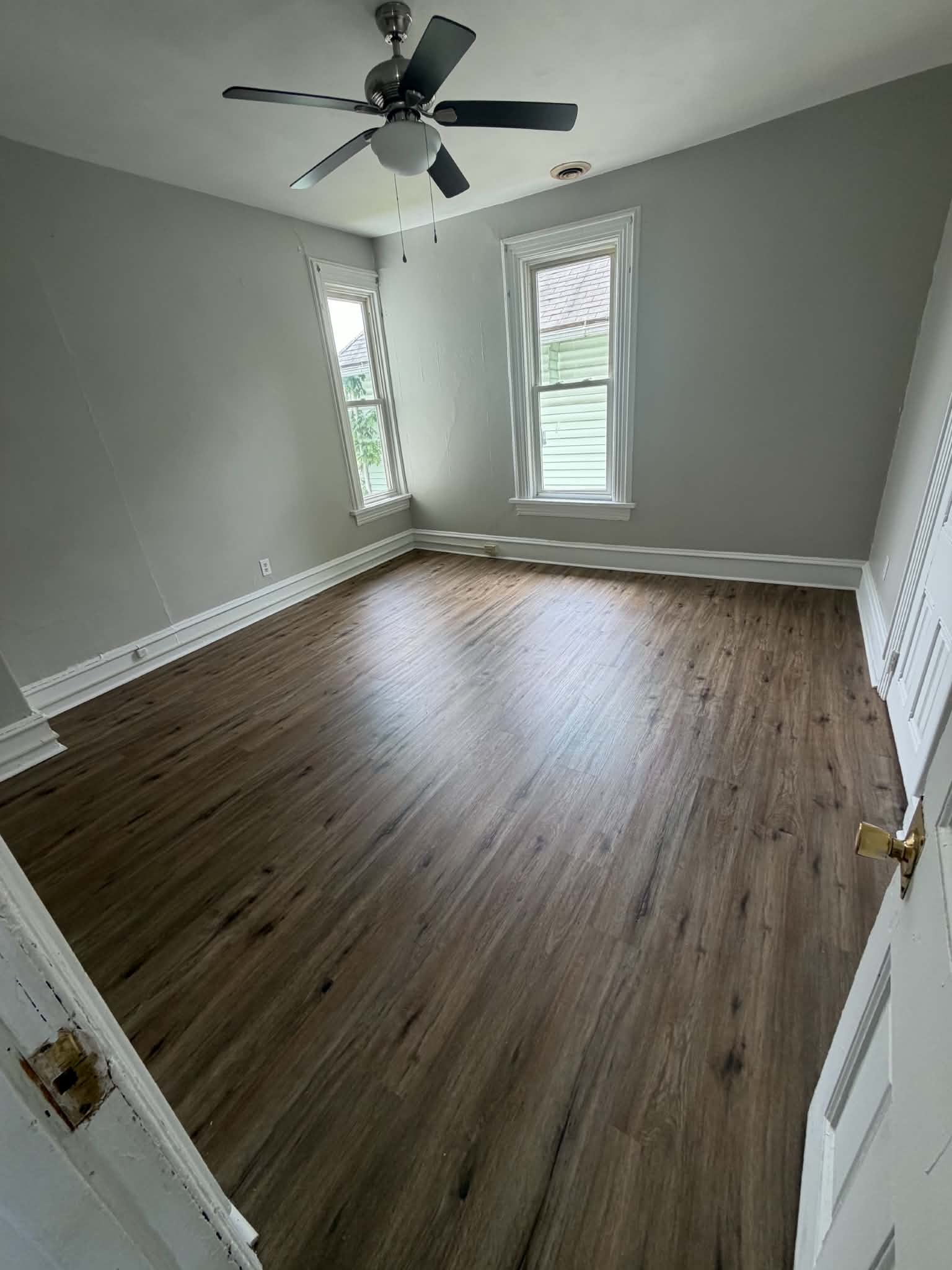 623 5th Ave – photo 2