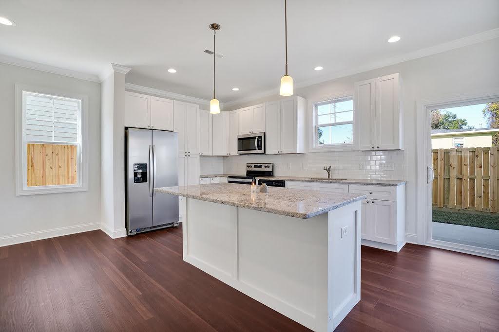 1007 Campbell St – photo 3