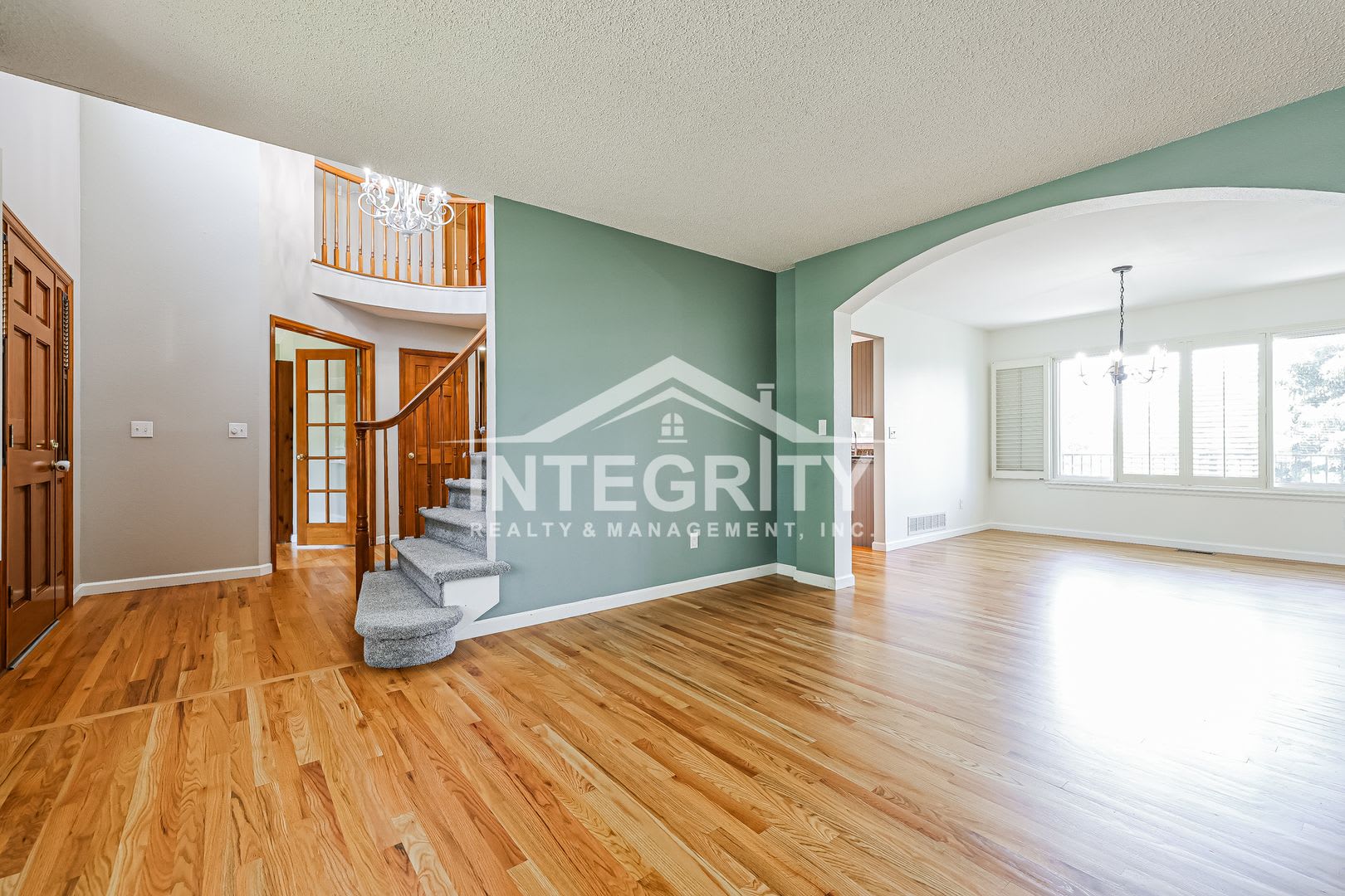 A must-see 5 Bed / 4 Bath home in Parker with stunning mountain views! – photo 3