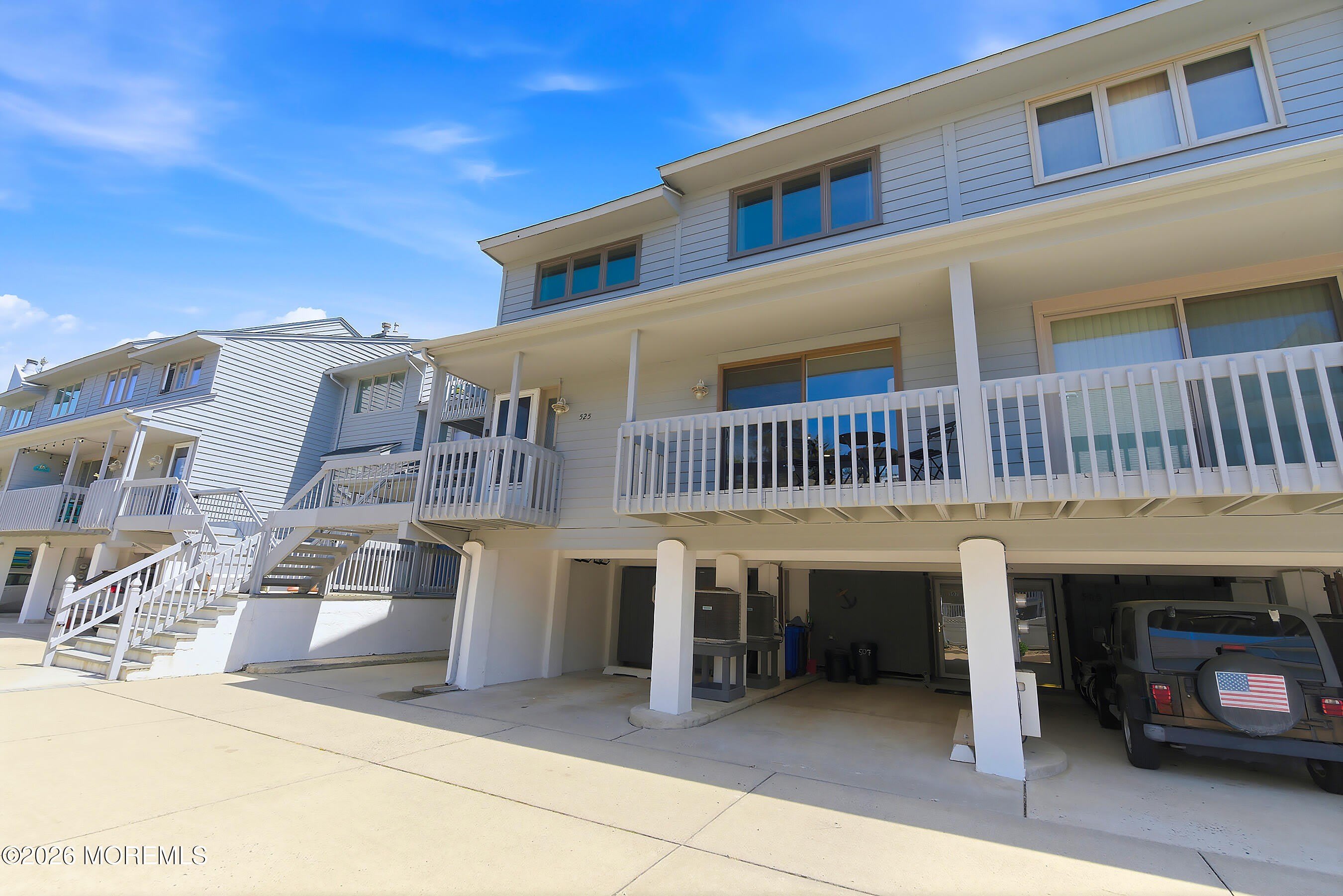525 SW Central Avenue – photo 2
